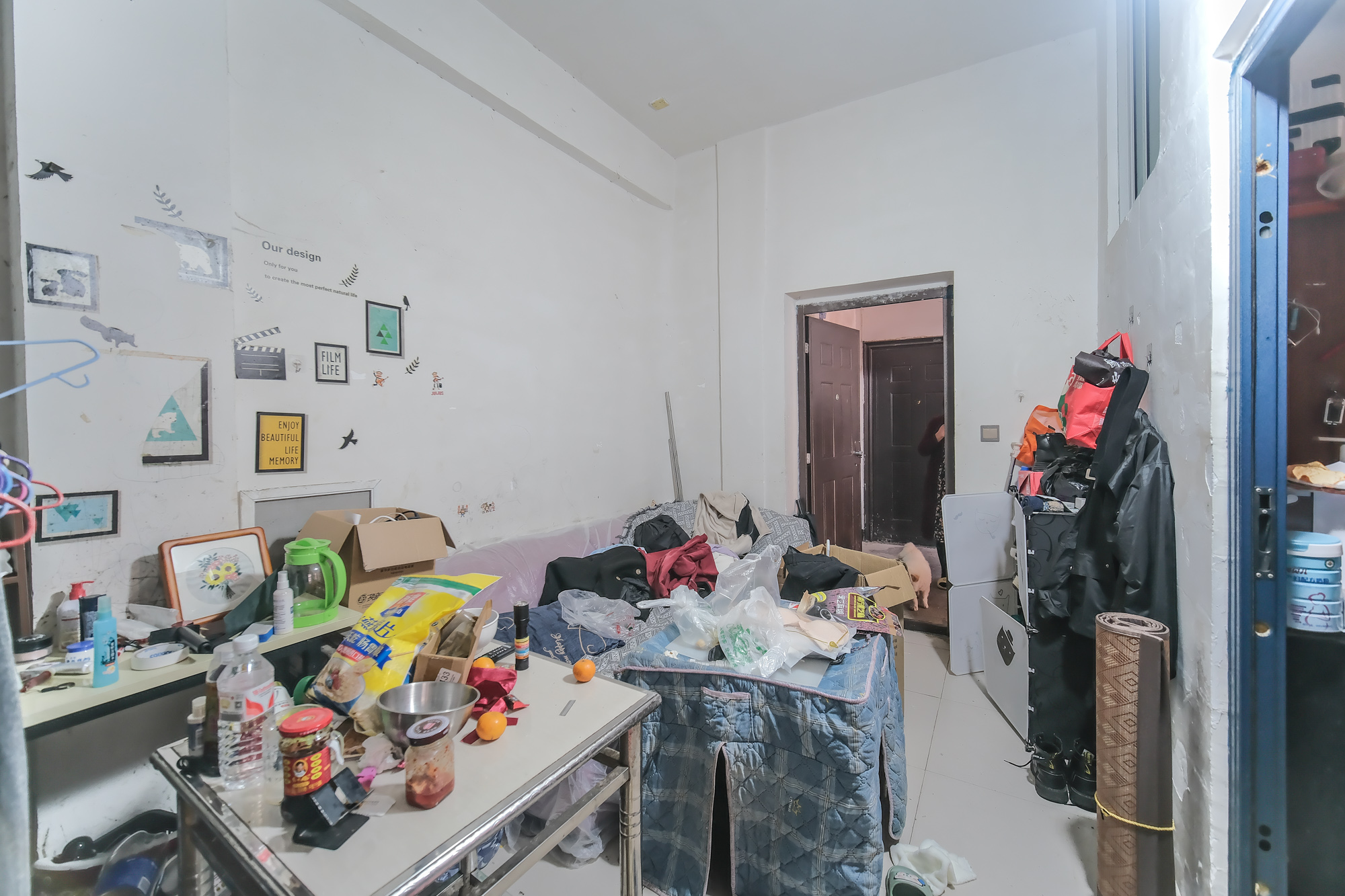 金鹰机电大市场  2室2厅1卫    17.8万 金鹰机电大市场  2室2厅1卫    17.8万客厅