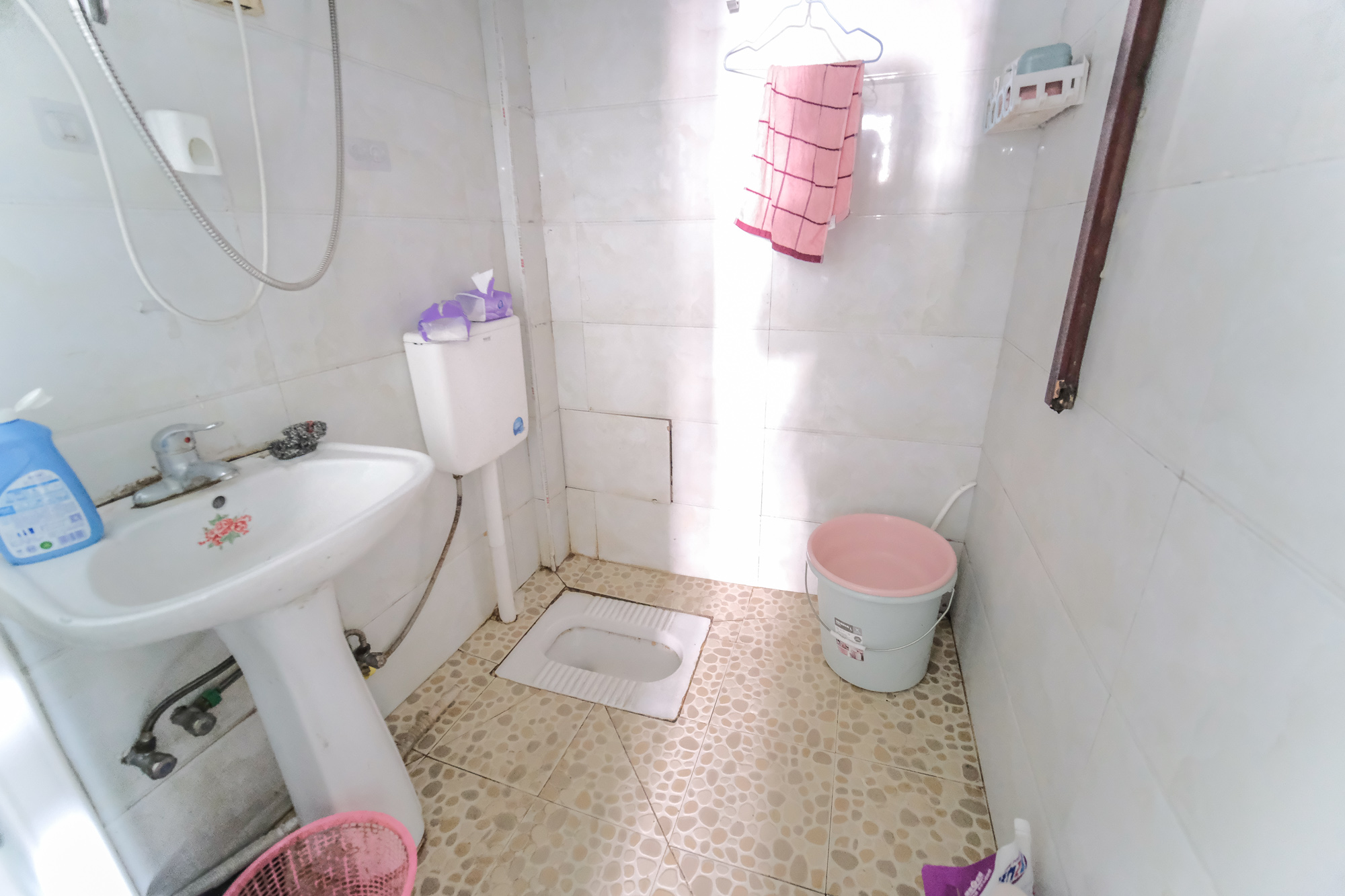 金鹰机电大市场  2室2厅1卫    17.8万 金鹰机电大市场  2室2厅1卫    17.8万卫生间