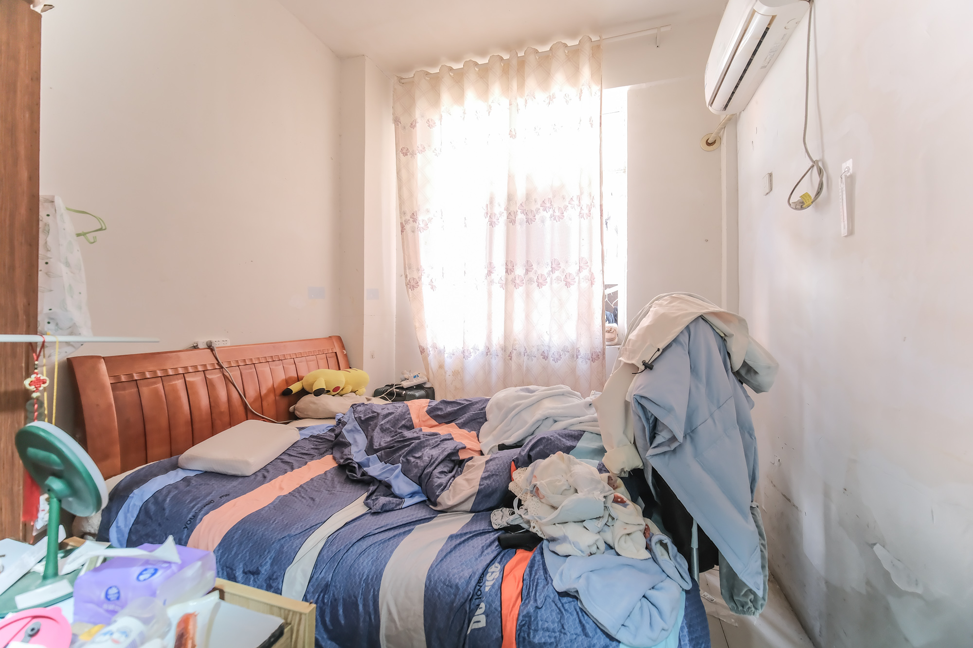 金鹰机电大市场  2室2厅1卫    17.8万 金鹰机电大市场  2室2厅1卫    17.8万卧室