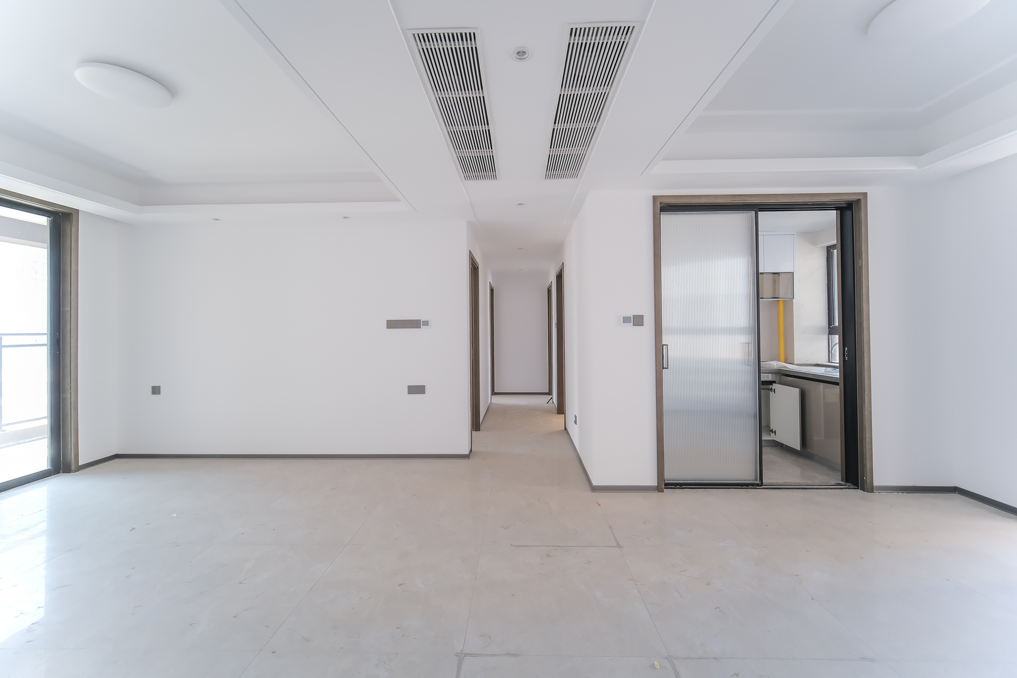 荣盛锦绣学府  3室2厅2卫    100.0万 荣盛锦绣学府  3室2厅2卫    100.0万客厅