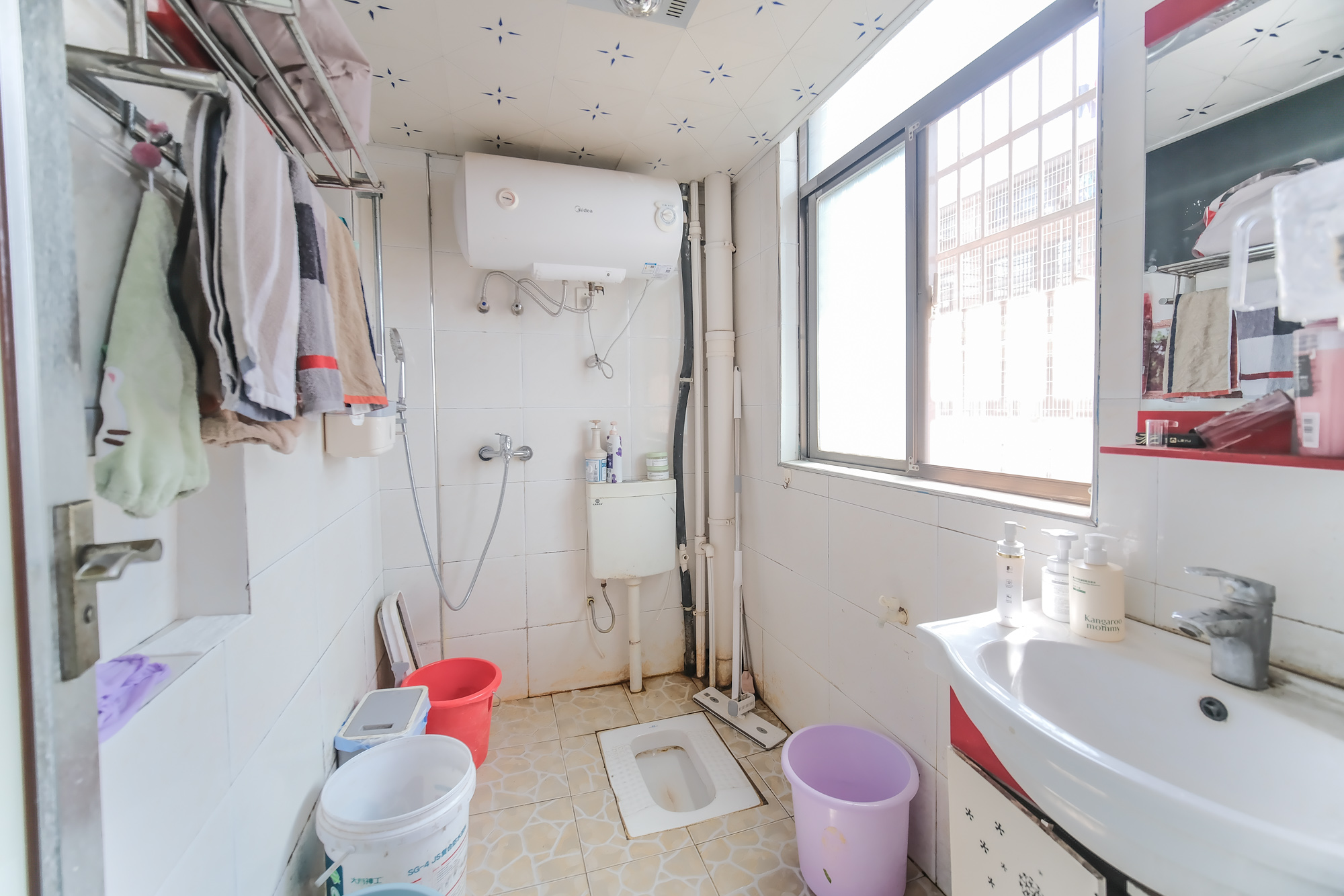 龙塘安置区(龙塘小区) 3室2厅1卫 55.8万 龙塘安置区(龙塘小区) 3室2厅1卫 55.8万卫生间