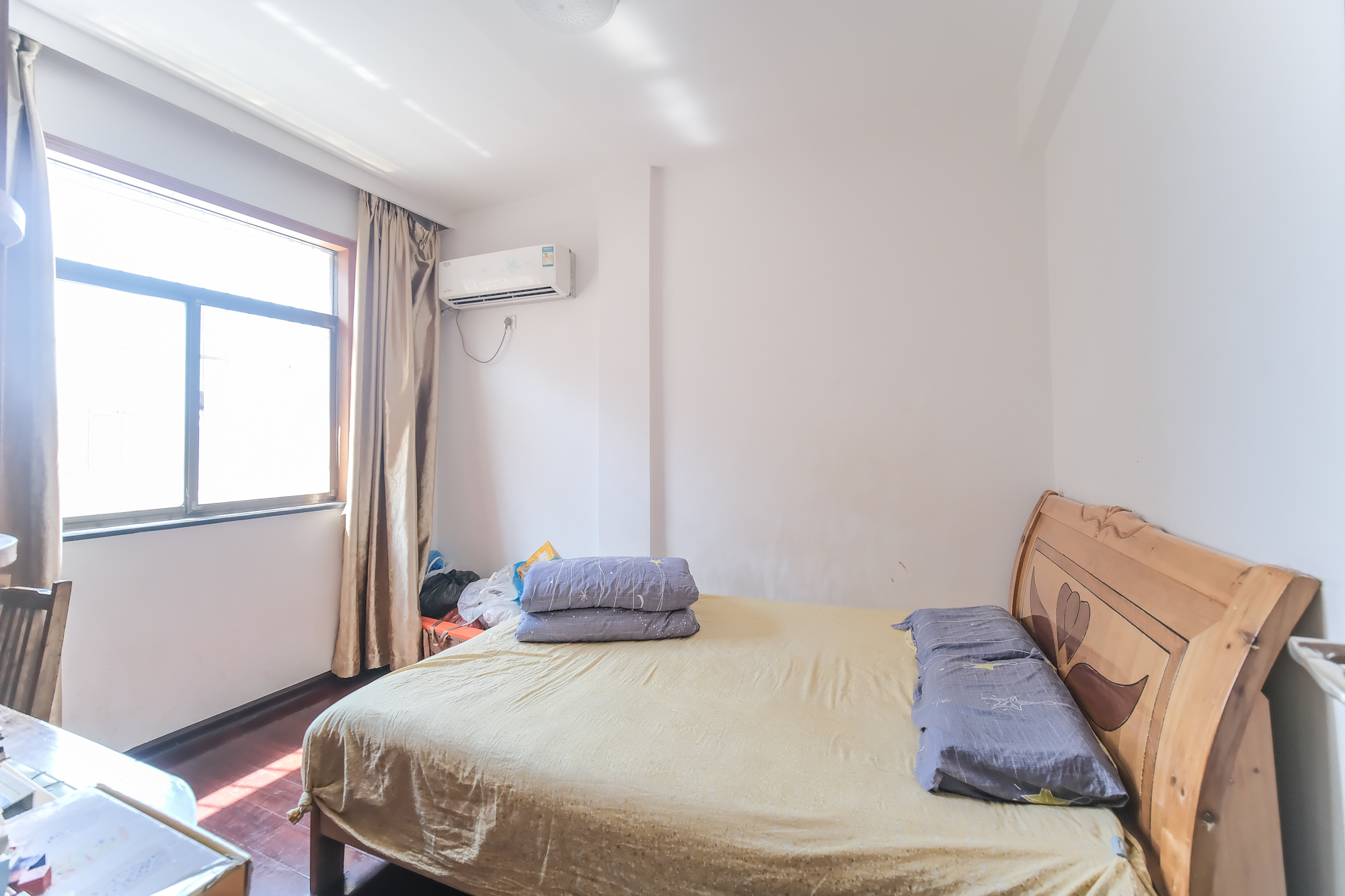 龙塘安置区(龙塘小区) 3室2厅1卫 55.8万 龙塘安置区(龙塘小区) 3室2厅1卫 55.8万卧室