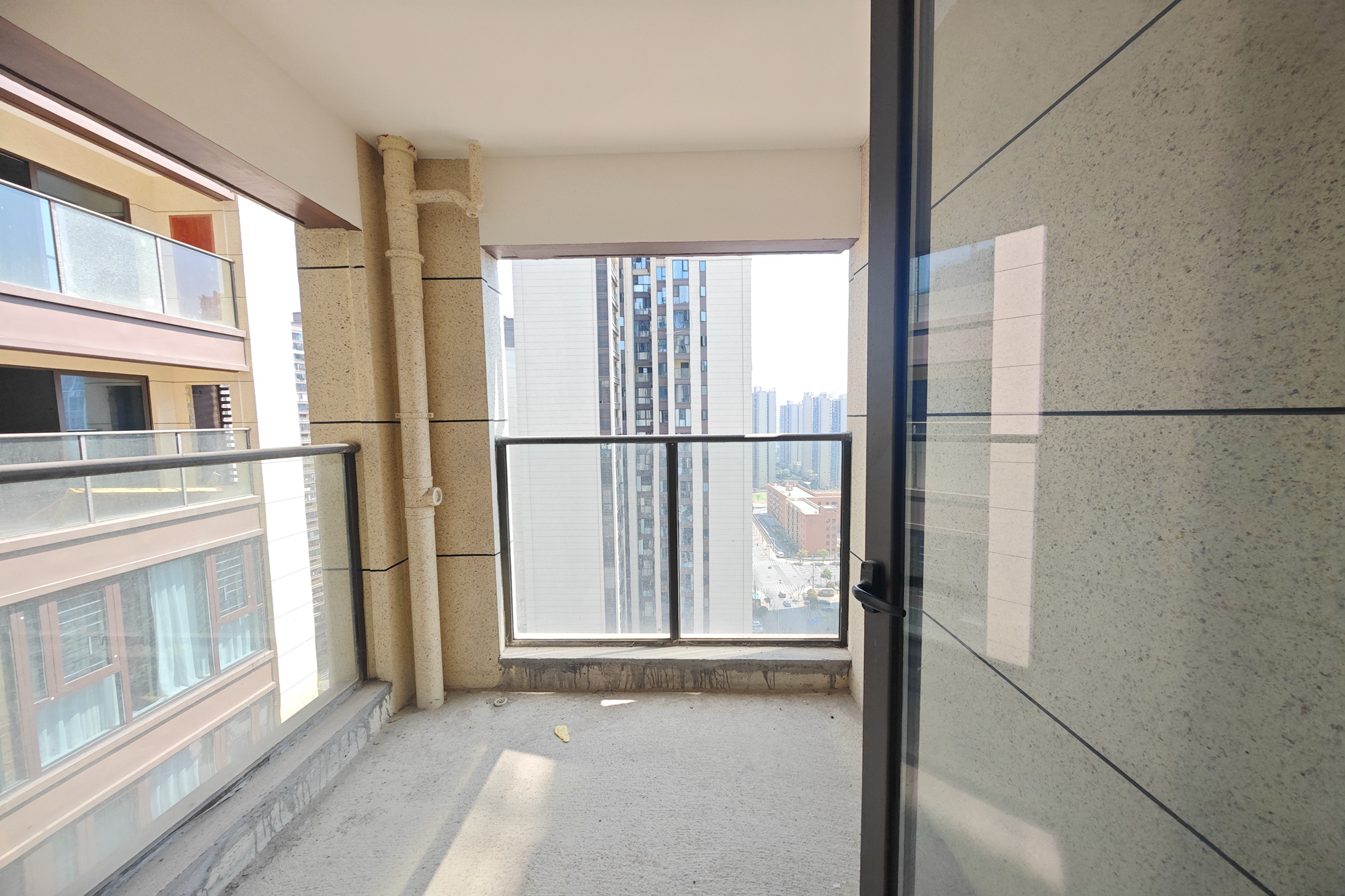 国欣向荣府  4室2厅2卫    148.0万 国欣向荣府  4室2厅2卫    148.0万卧室