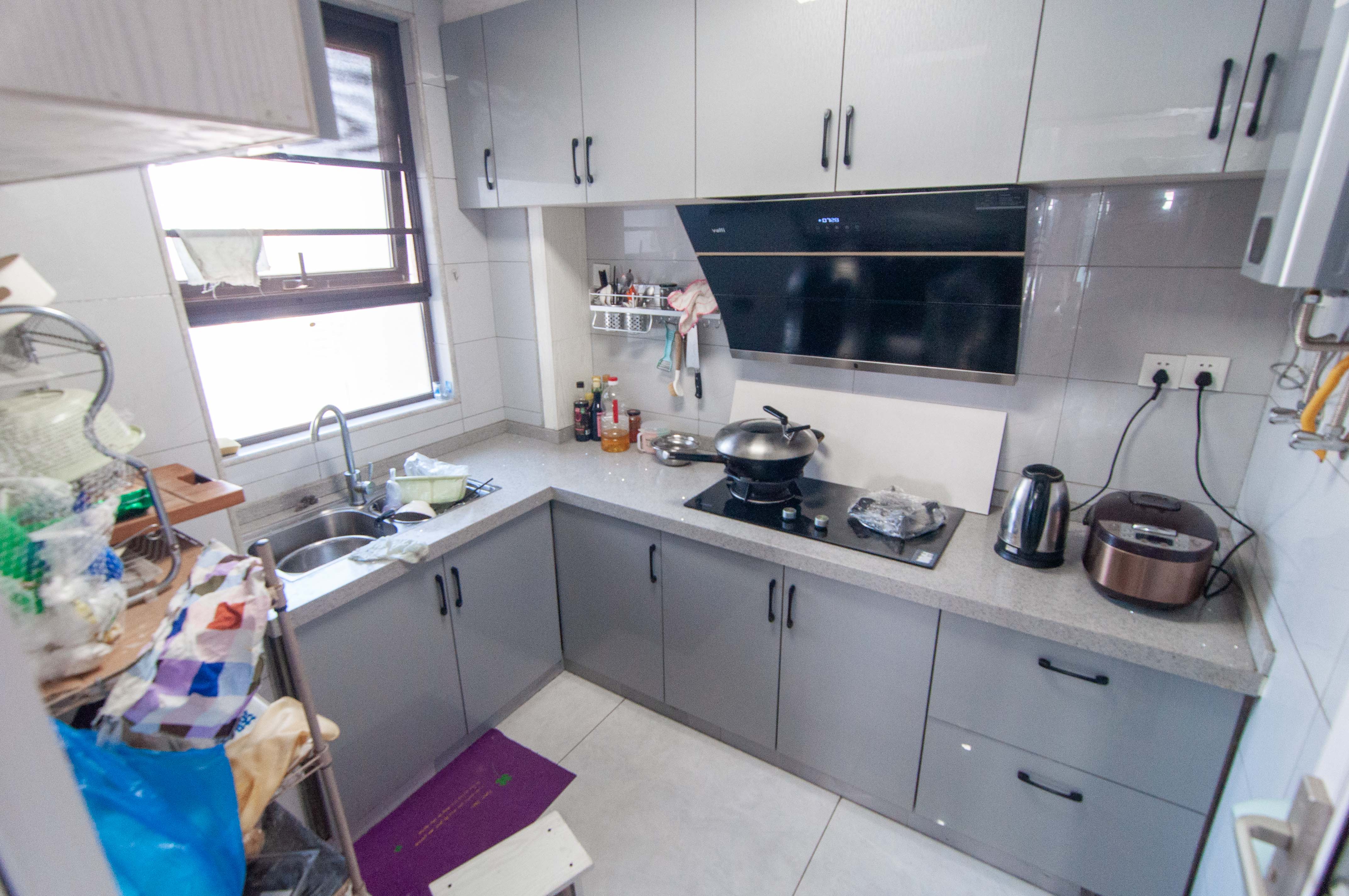 佳兆业云顶梅溪湖(佳兆业梅溪荟) 3室2厅1卫 102.0万 佳兆业云顶梅溪湖(佳兆业梅溪荟) 3室2厅1卫 102.0万厨房