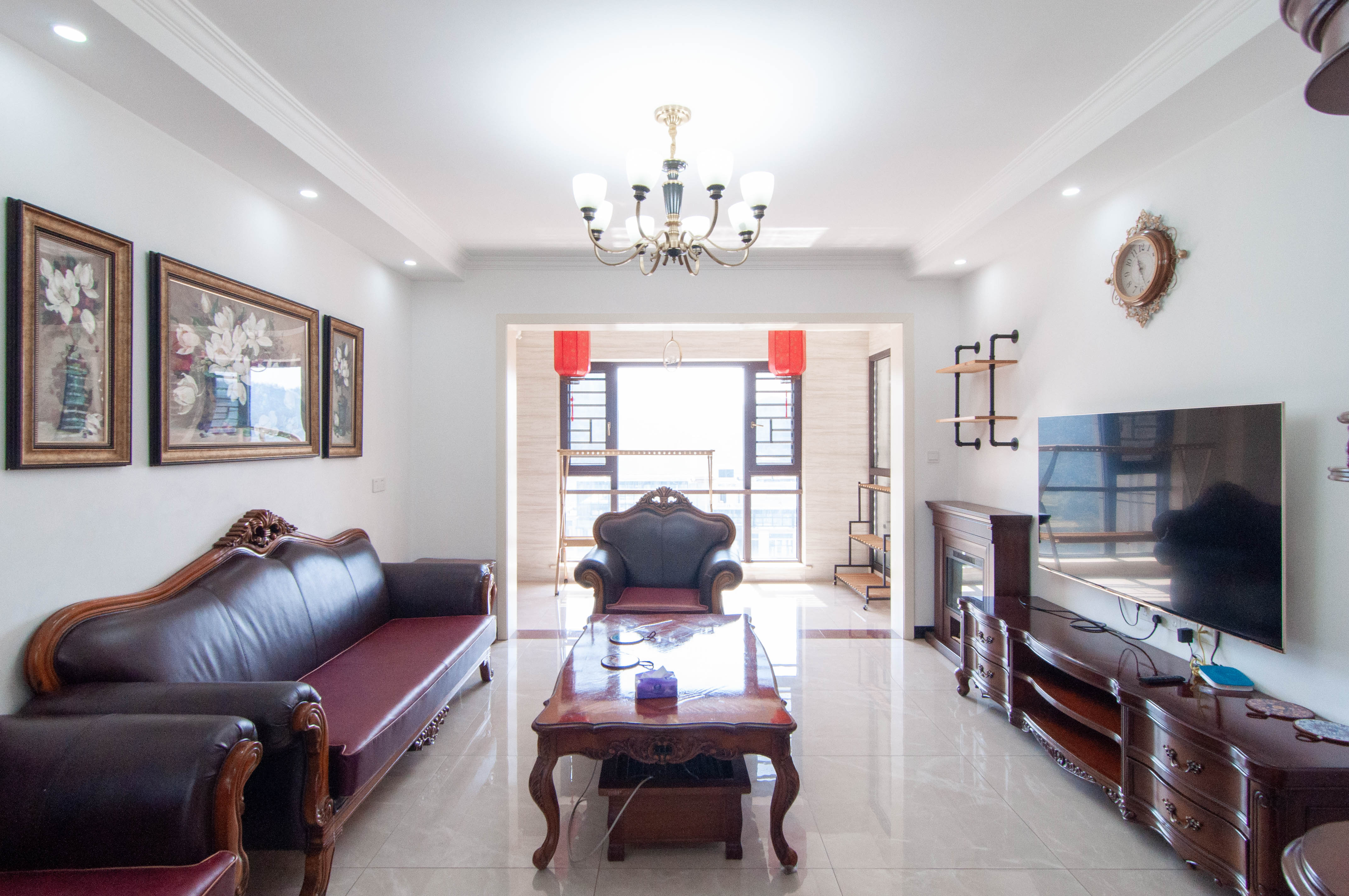 金茂梅溪湖  4室2厅2卫    280.0万 金茂梅溪湖  4室2厅2卫    280.0万客厅