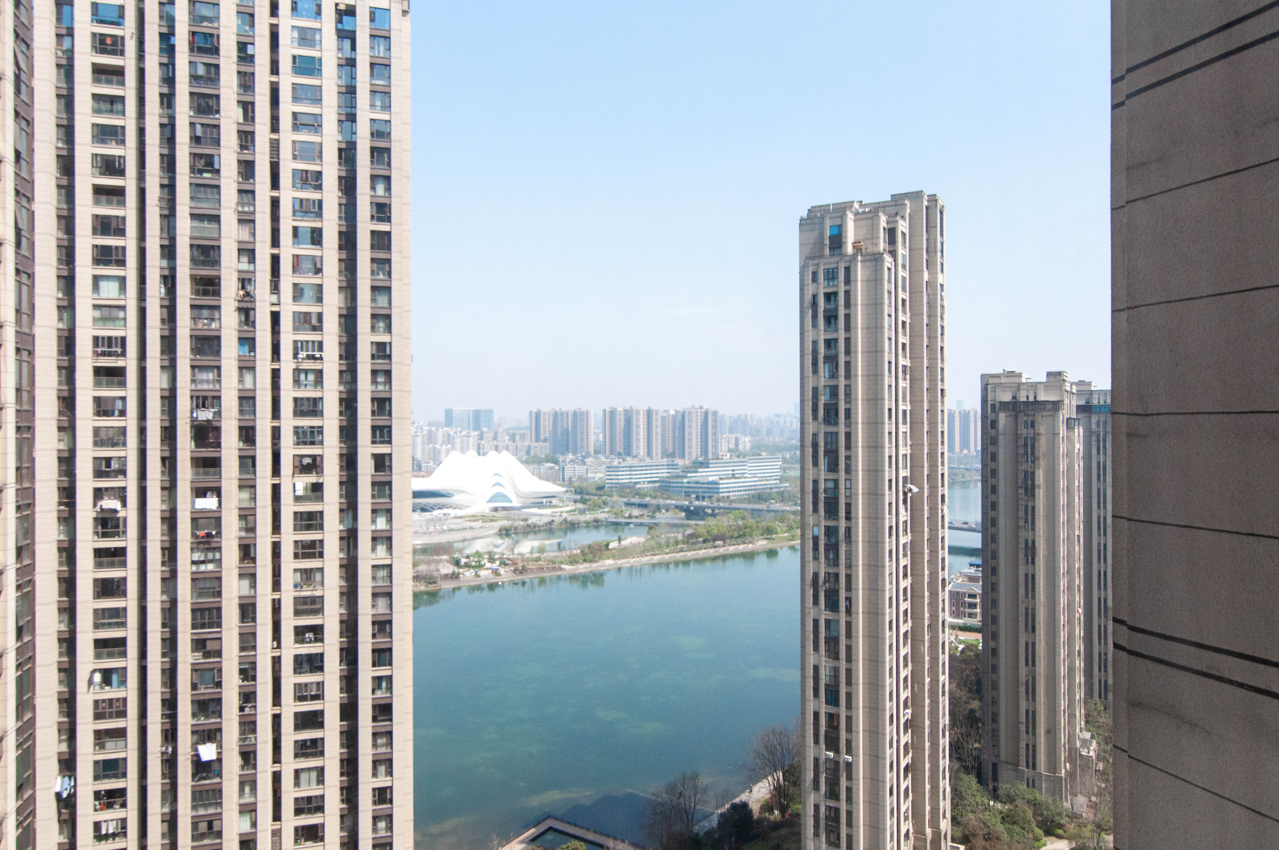 金茂梅溪湖  4室2厅2卫   400.00万其他
