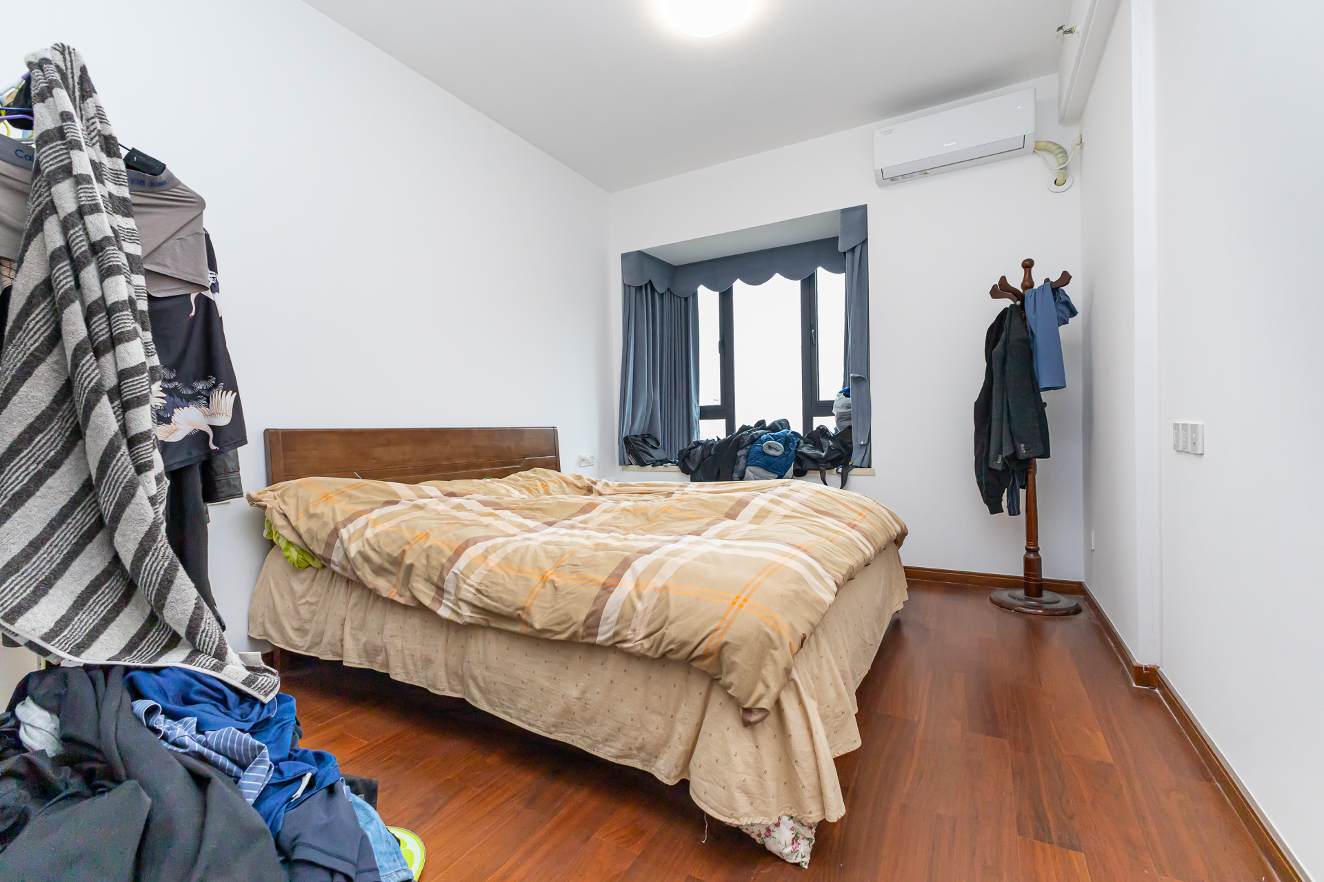 万润滨江天著 4室2厅2卫 126.0万 万润滨江天著 4室2厅2卫 126.0万卧室