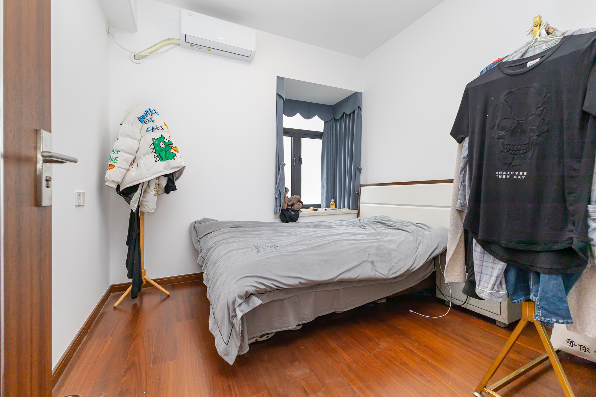 万润滨江天著 4室2厅2卫 126.0万 万润滨江天著 4室2厅2卫 126.0万卧室