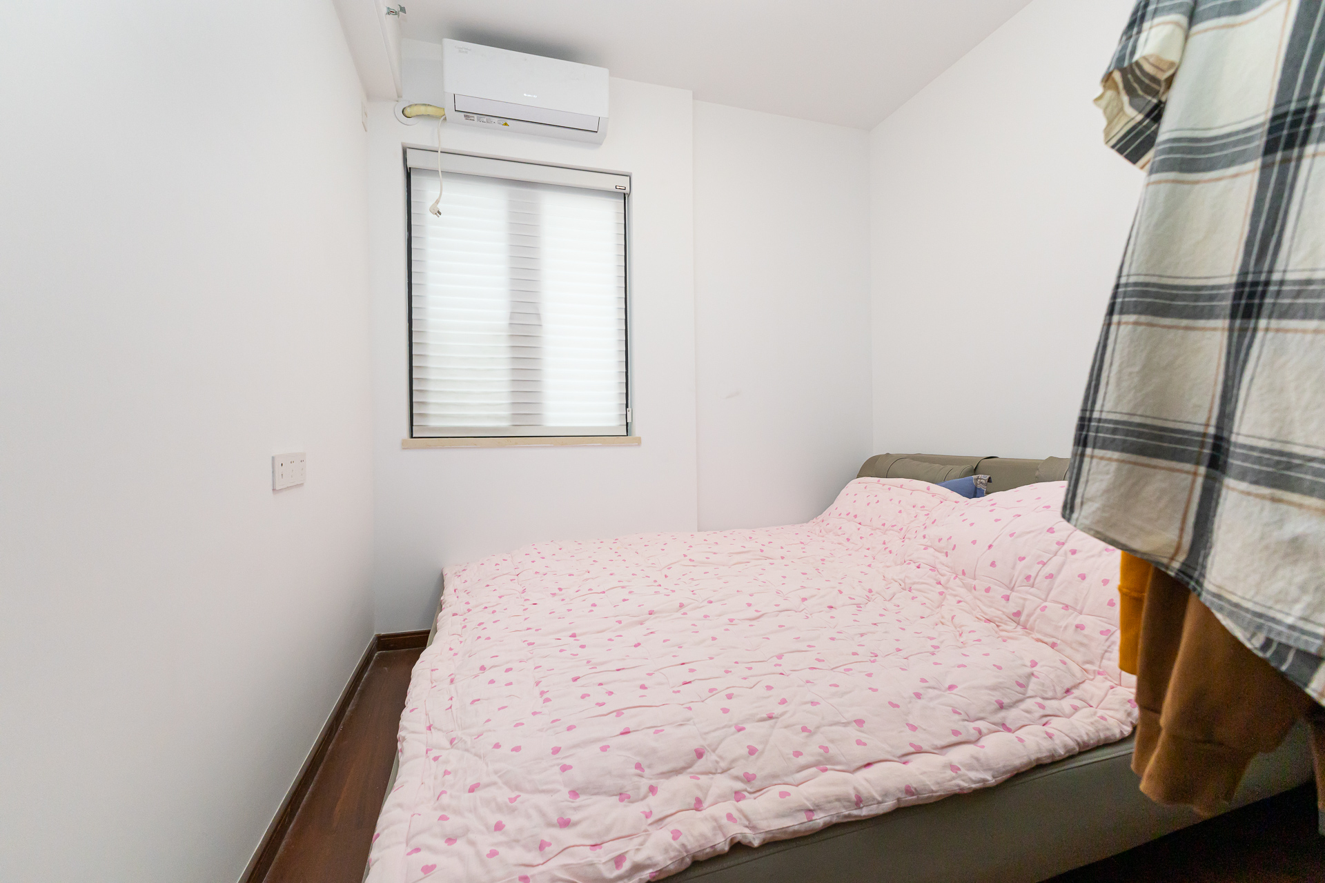 万润滨江天著 4室2厅2卫 126.0万 万润滨江天著 4室2厅2卫 126.0万卧室