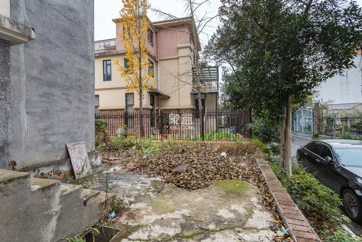 南山苏迪亚诺 8室3厅6卫 518.0万 南山苏迪亚诺 8室3厅6卫 518.0万其他