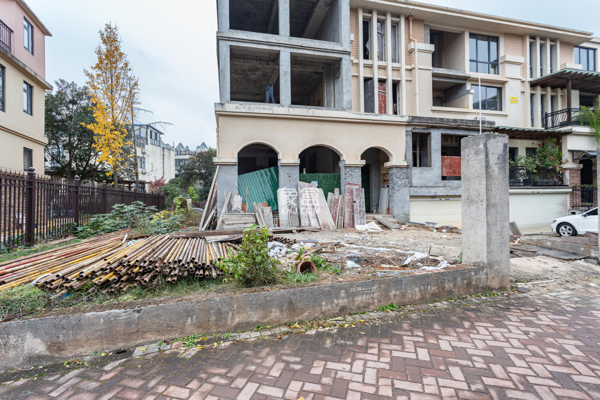 南山苏迪亚诺 8室3厅6卫 518.0万 南山苏迪亚诺 8室3厅6卫 518.0万其他