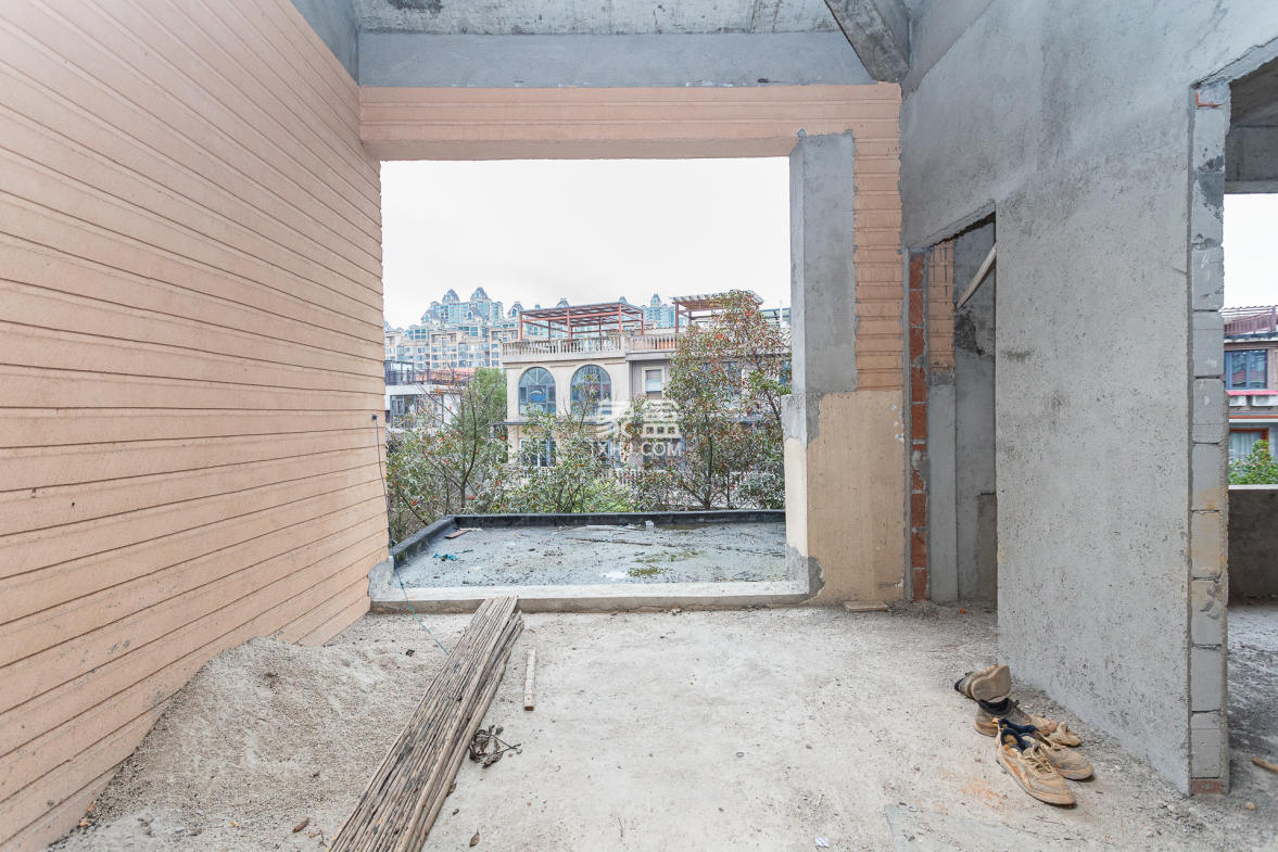 南山苏迪亚诺 8室3厅6卫 518.0万 南山苏迪亚诺 8室3厅6卫 518.0万卧室