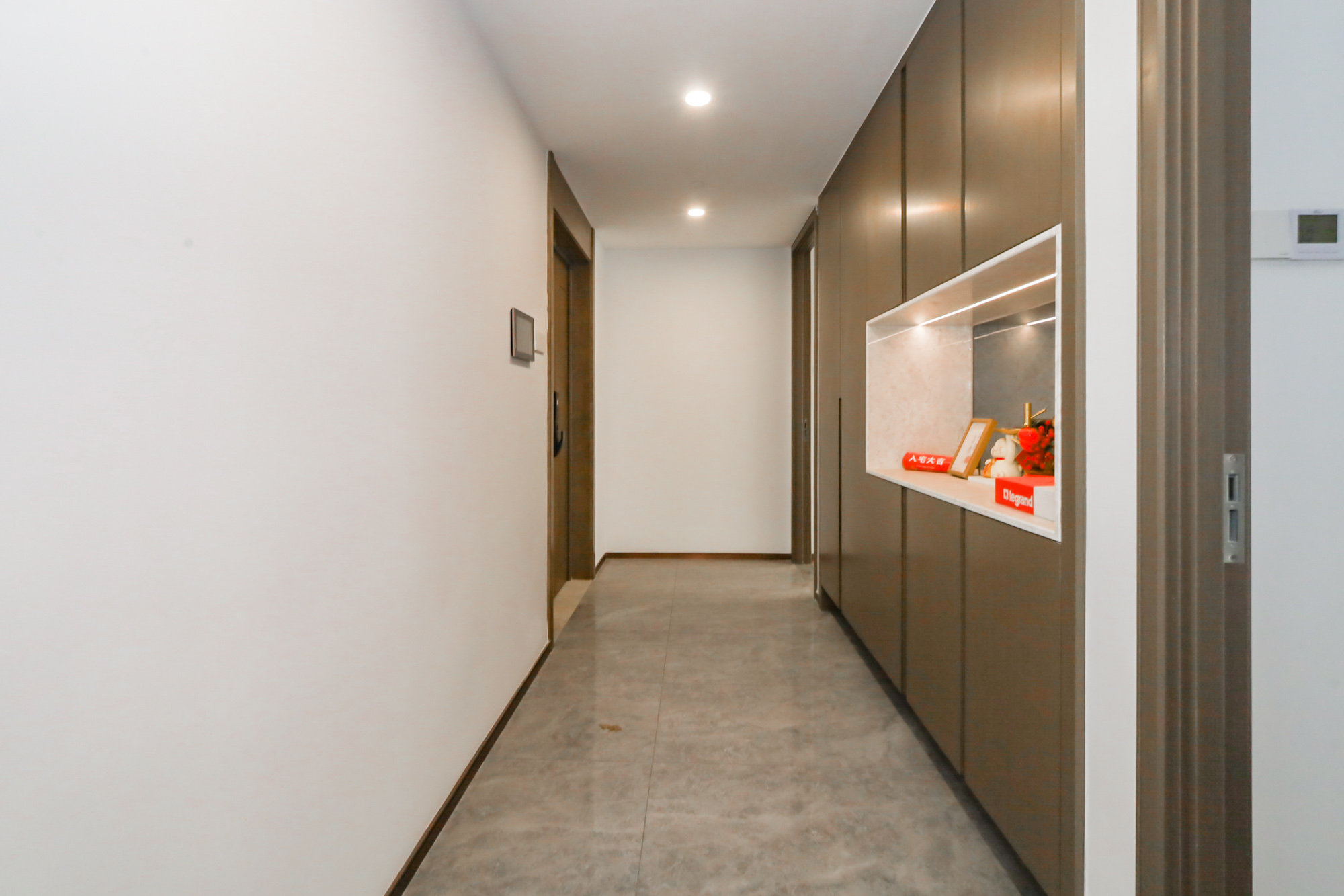 滨江府1913  4室2厅3卫    340.0万其他