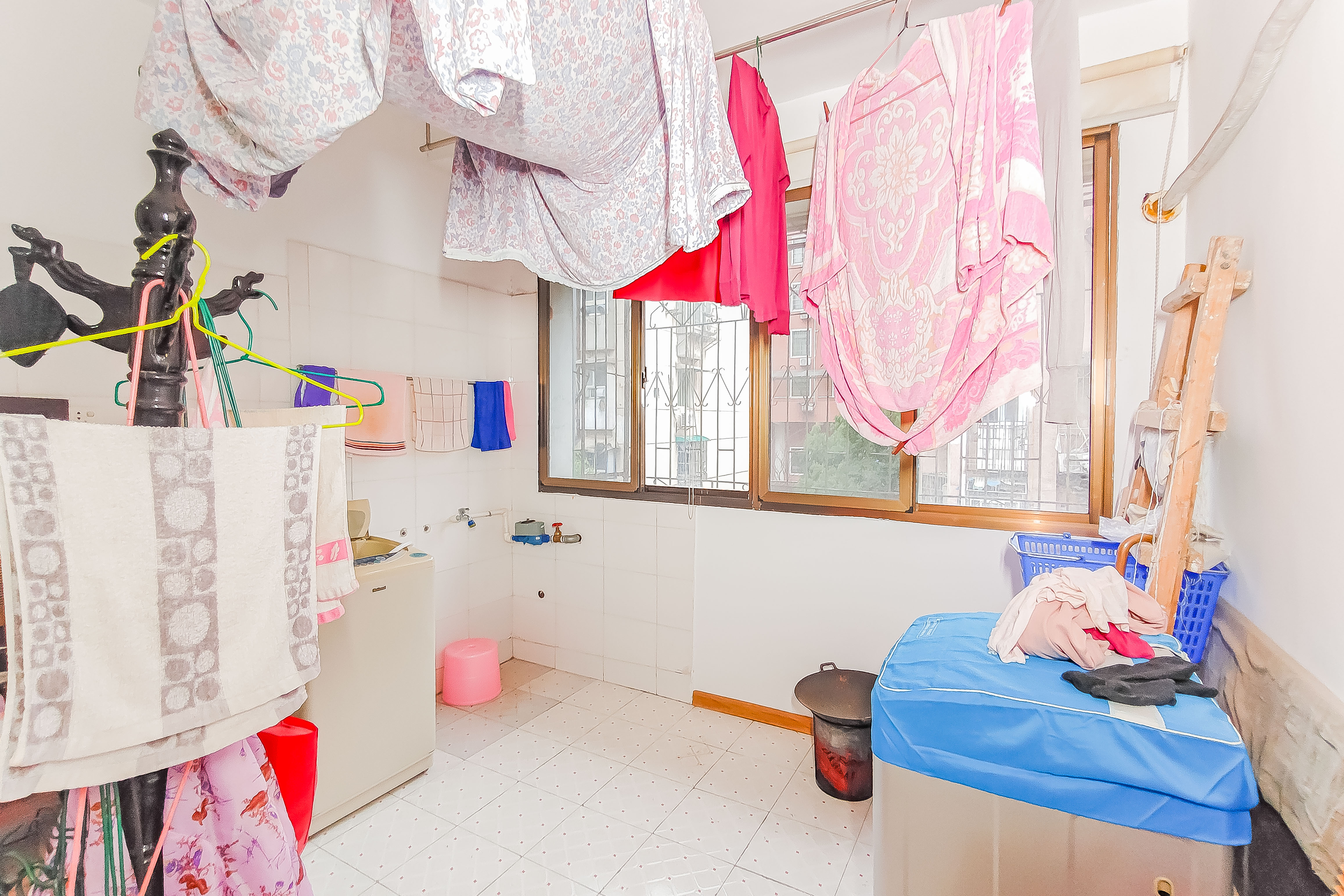 曙光中路邮政宿舍 3室2厅1卫 56.0万 曙光中路邮政宿舍 3室2厅1卫 56.0万阳台