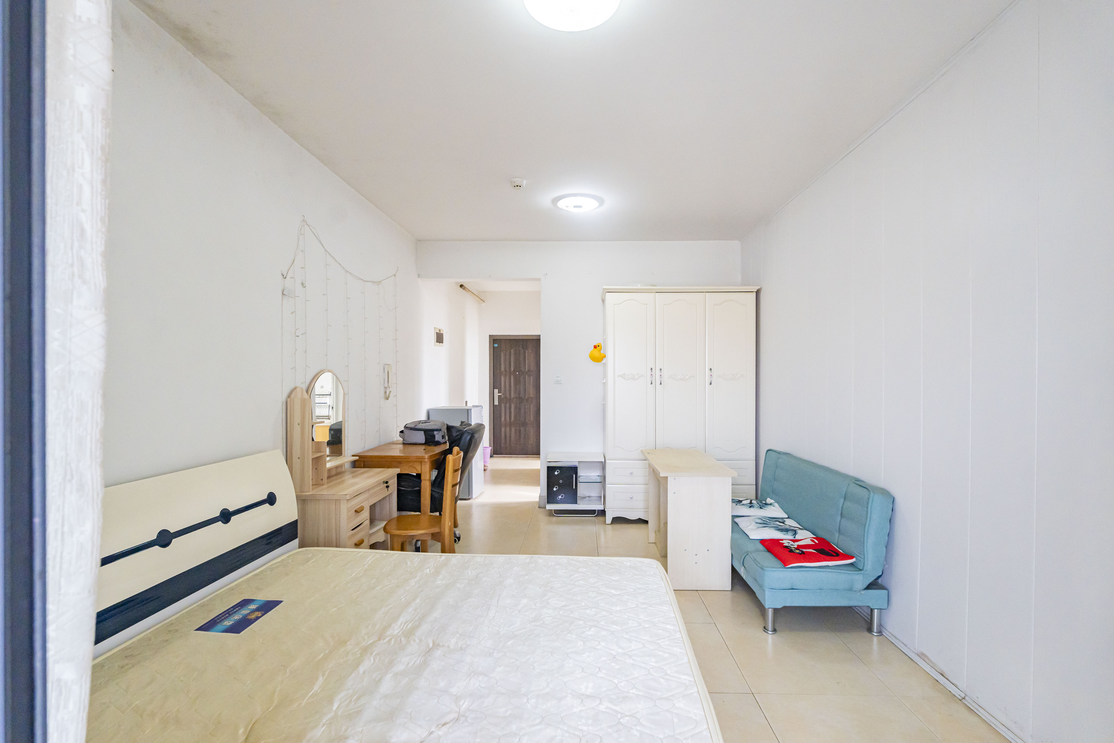 兰亭峰景  1室1厅1卫   43.80万卧室