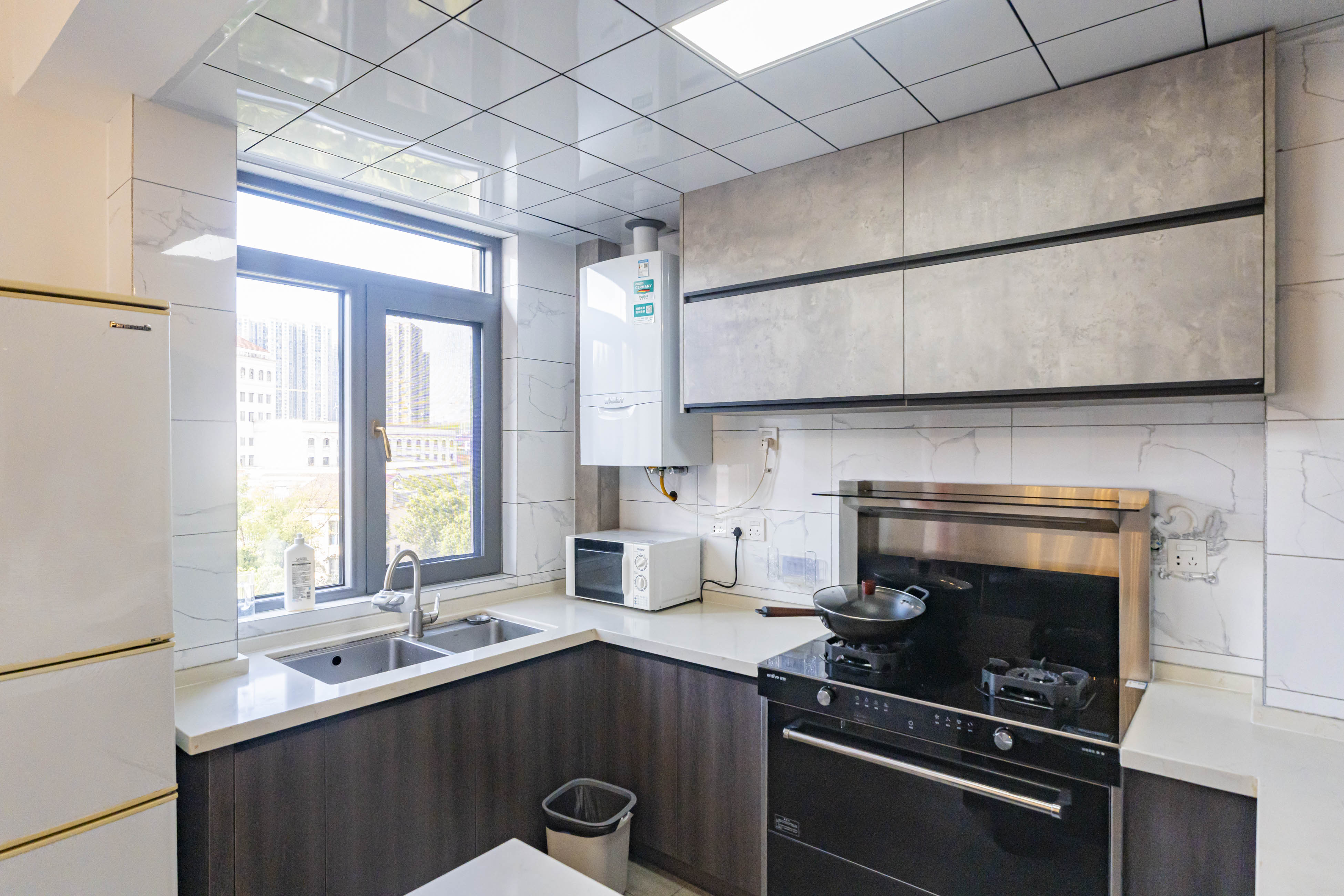 维一星城原山苑 2室2厅2卫 125.0万 维一星城原山苑 2室2厅2卫 125.0万厨房