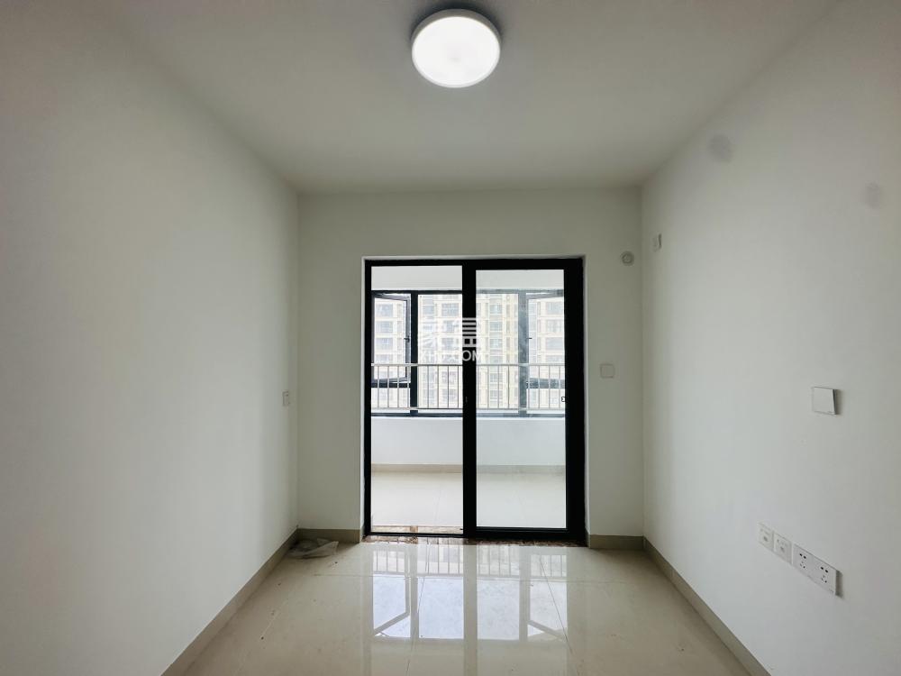 龙城新景  2室2厅1卫    115.0万