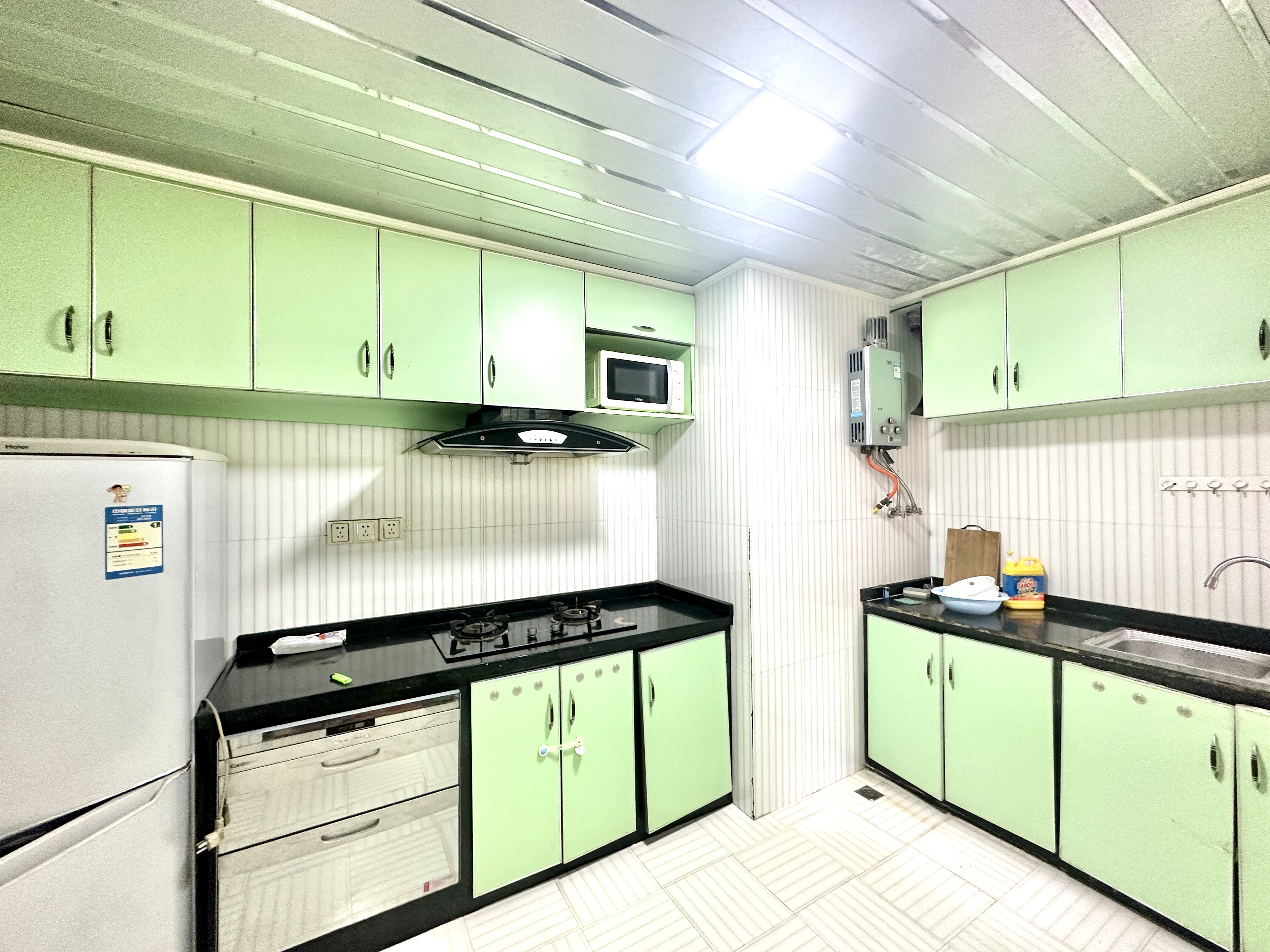 榆海雅苑 3室2厅1卫 163.0万 榆海雅苑 3室2厅1卫 163.0万厨房