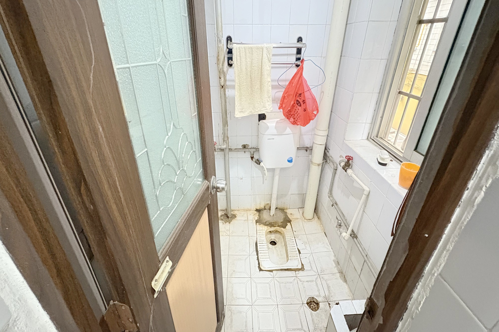 省文联宿舍  3室1厅1卫    66.8万 省文联宿舍  3室1厅1卫    66.8万卫生间