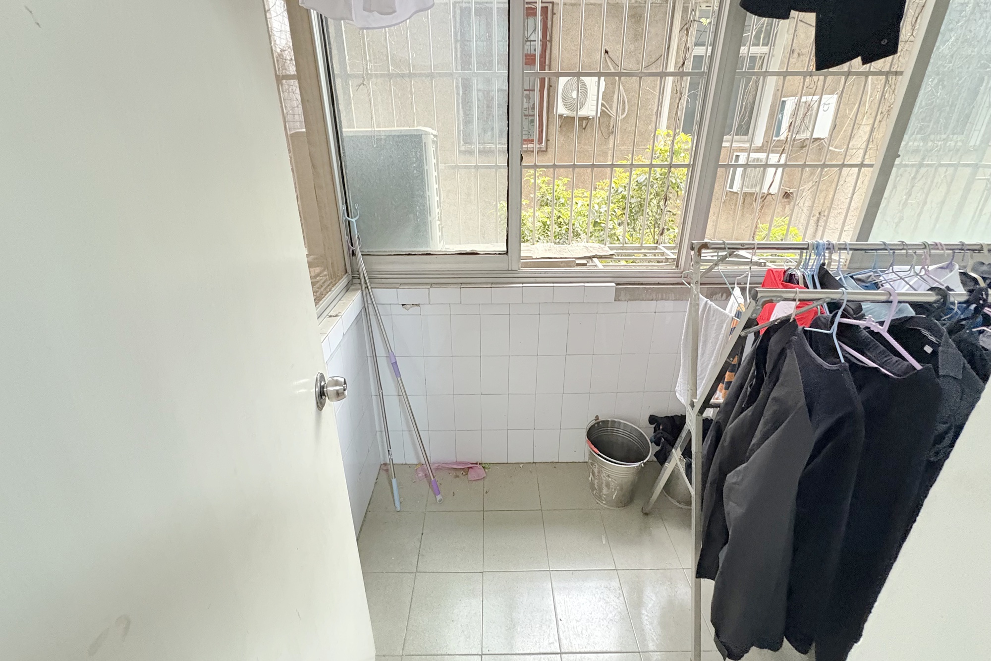 省文联宿舍  3室1厅1卫    66.8万 省文联宿舍  3室1厅1卫    66.8万阳台