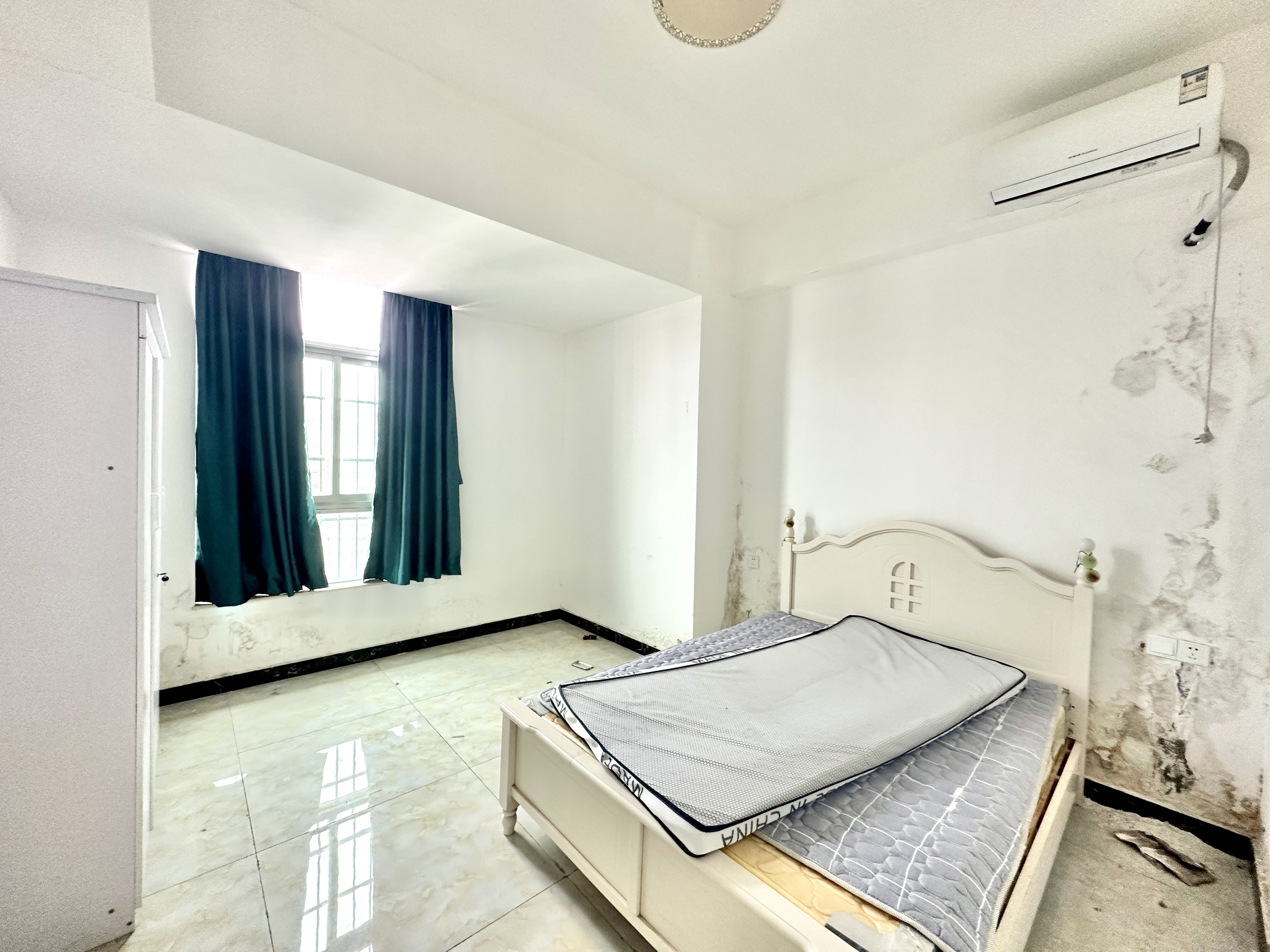 农行宿舍(龙华路)  2室2厅1卫    89.0万 农行宿舍(龙华路)  2室2厅1卫    89.0万卧室