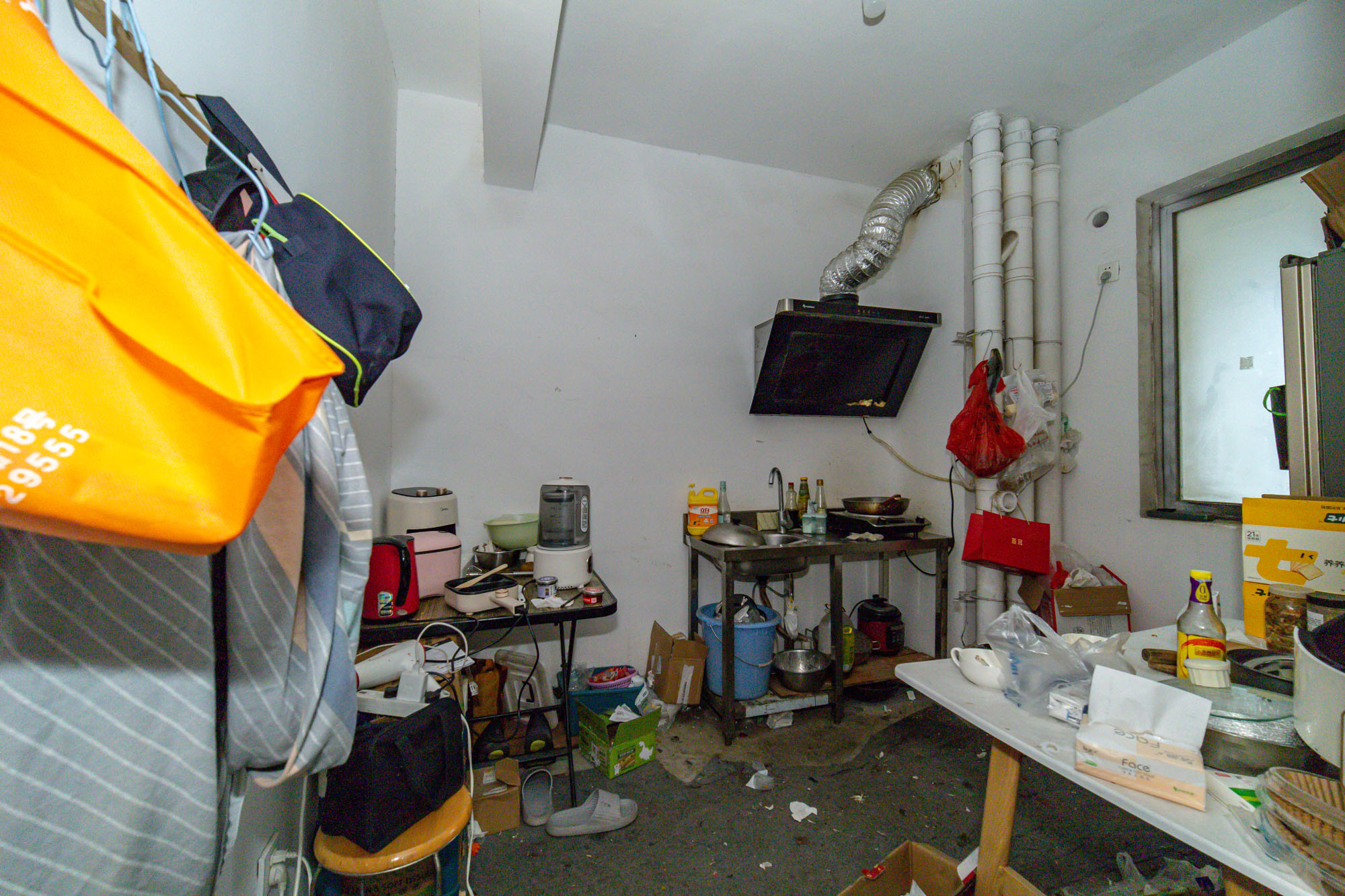 星湖湾一期高层  4室2厅2卫    89.8万 星湖湾一期高层  4室2厅2卫    89.8万卧室