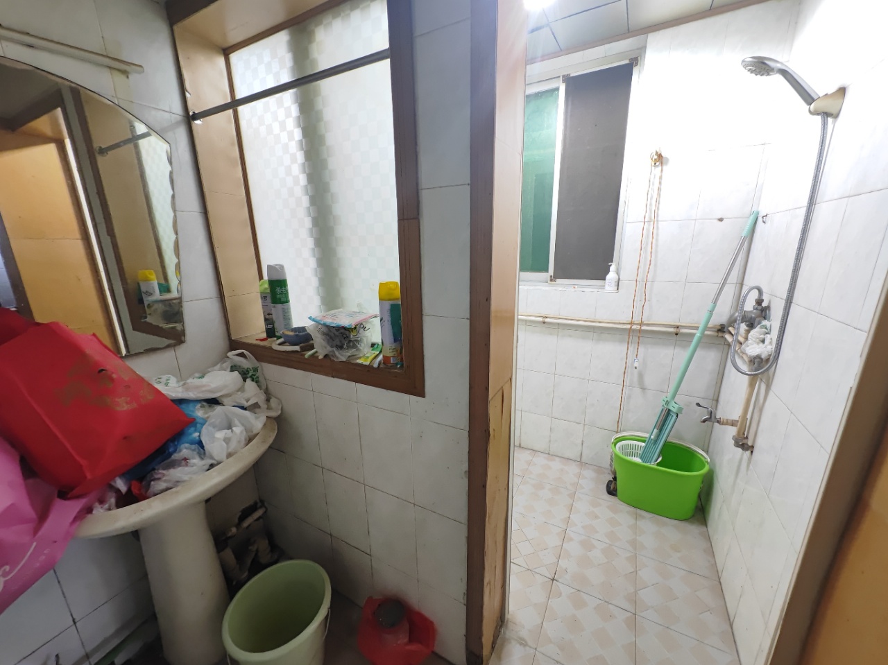 银苑小区 4室2厅2卫 62.0万 银苑小区 4室2厅2卫 62.0万室内图