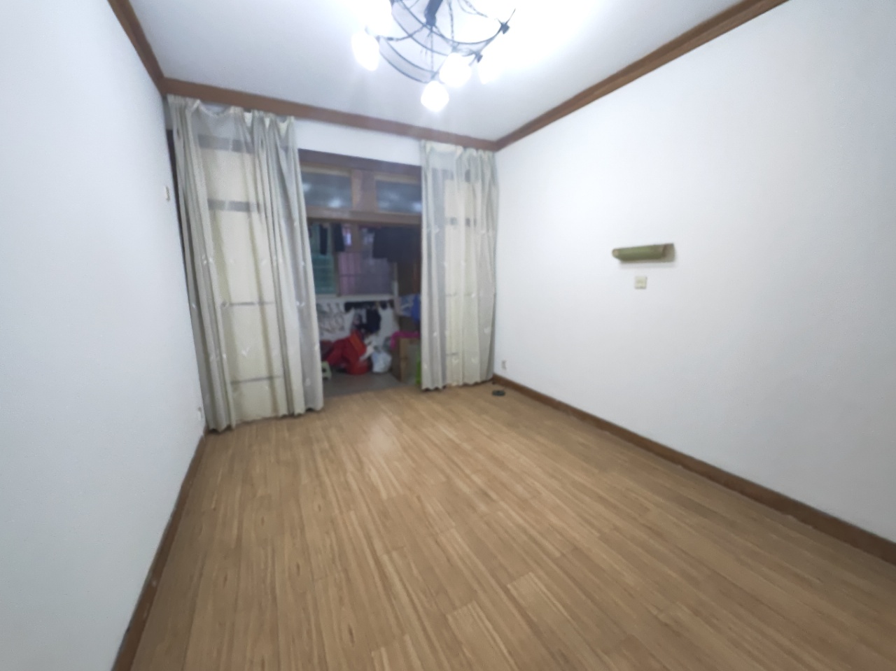 银苑小区 4室2厅2卫 62.0万 银苑小区 4室2厅2卫 62.0万室内图