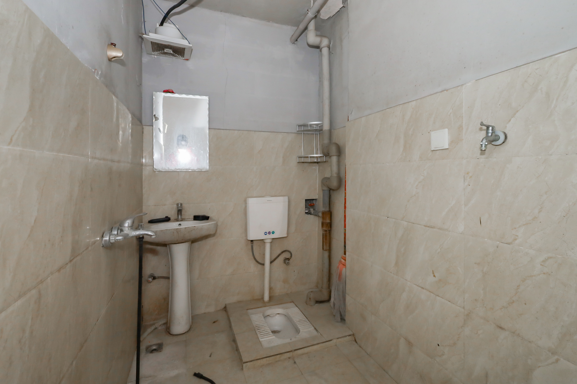 香海西岸  4室2厅2卫    149.96万 香海西岸  4室2厅2卫    149.96万卫生间