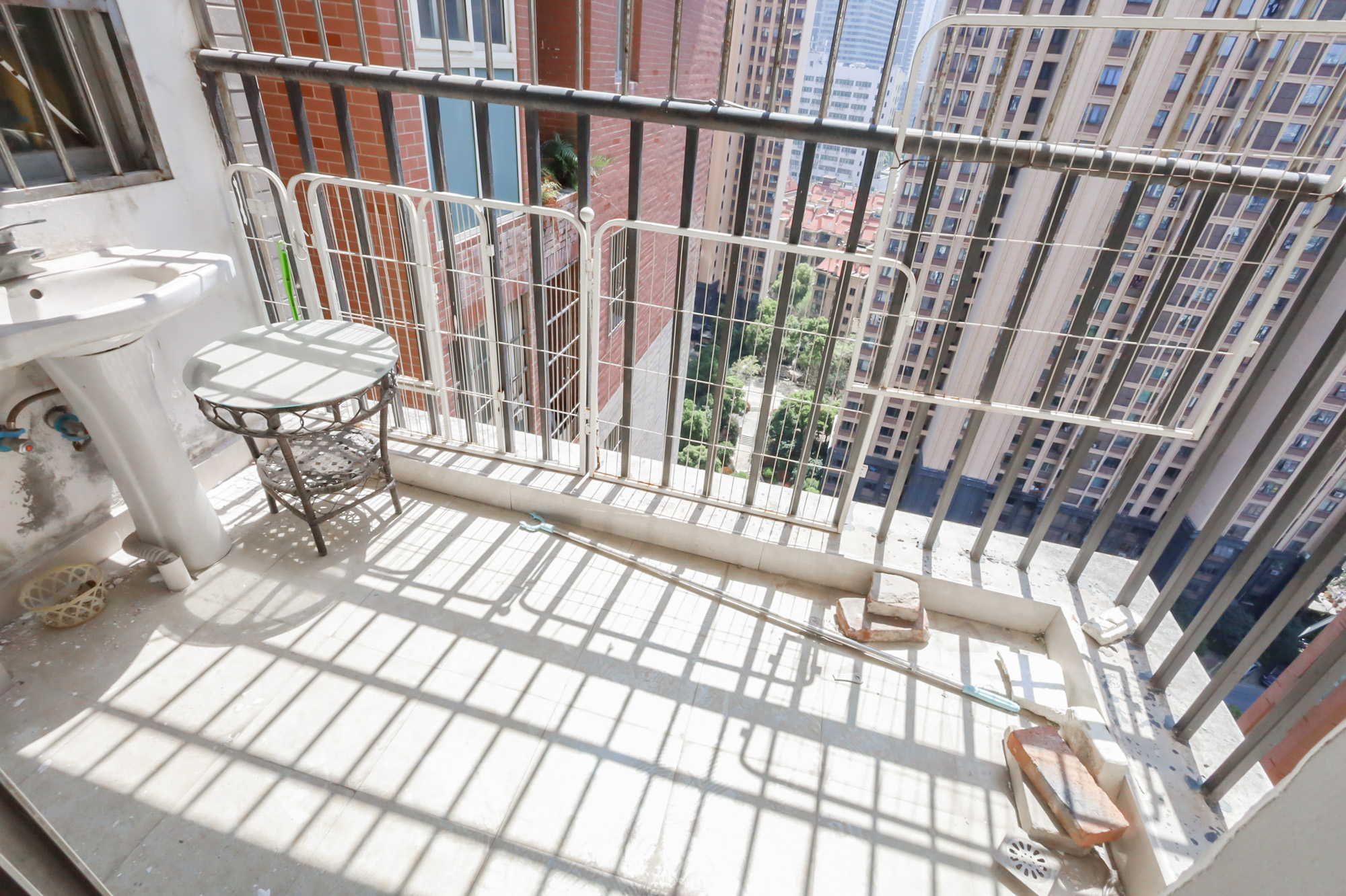 香海西岸  4室2厅2卫    149.96万 香海西岸  4室2厅2卫    149.96万阳台