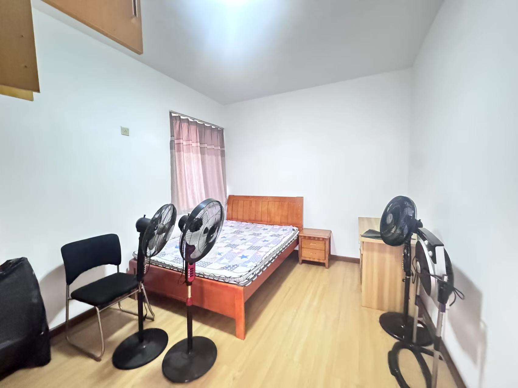 丰园小区  4室2厅2卫    45.0万 丰园小区  4室2厅2卫    45.0万室内图