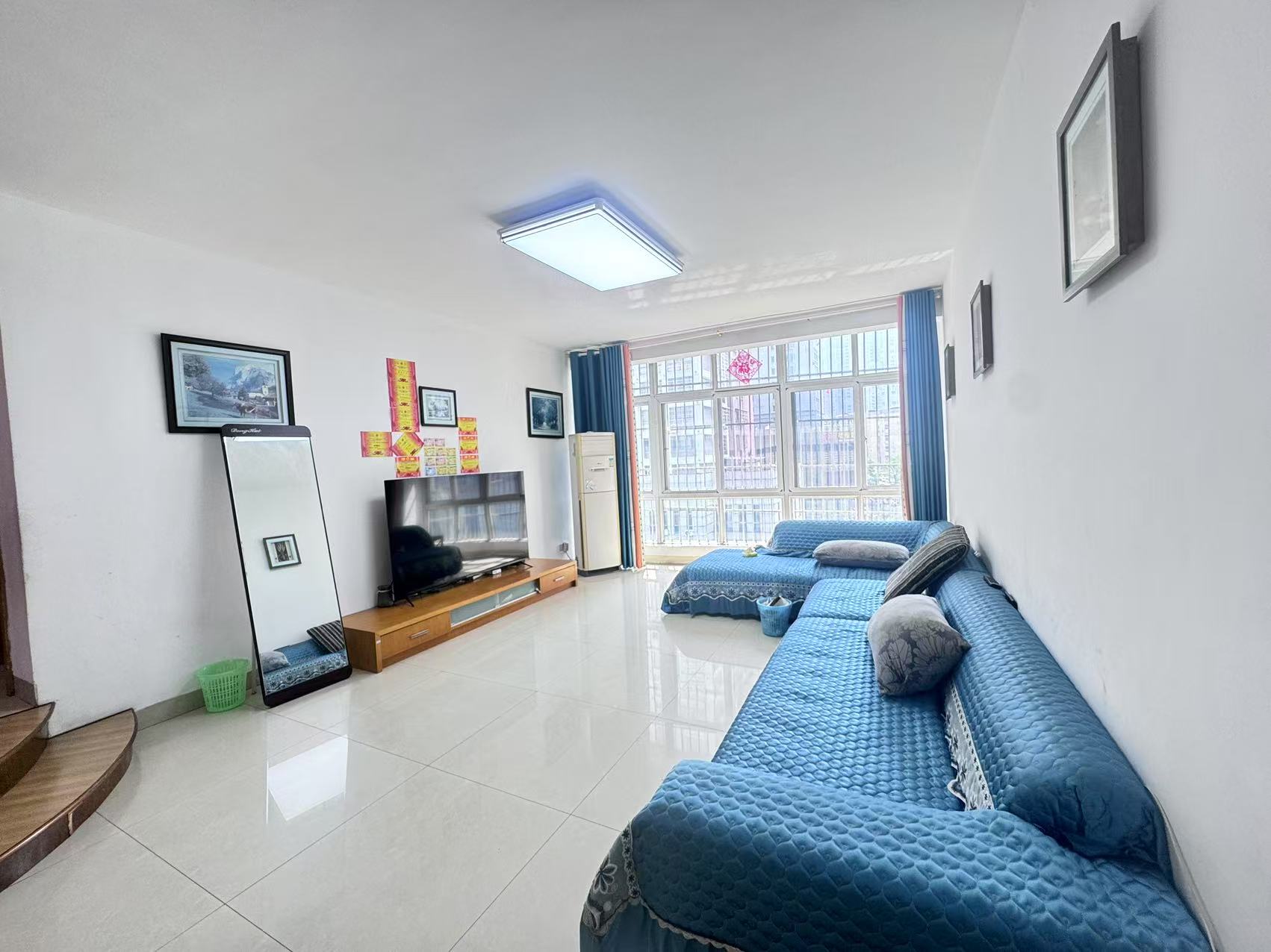 丰园小区  4室2厅2卫    45.0万 丰园小区  4室2厅2卫    45.0万室内图