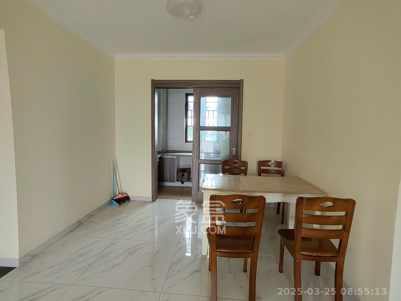 碧桂园公园壹号(凯怡茗苑) 3室2厅1卫 1600.0元/月 碧桂园公园壹号(凯怡茗苑) 3室2厅1卫 1600.0元/月室内图