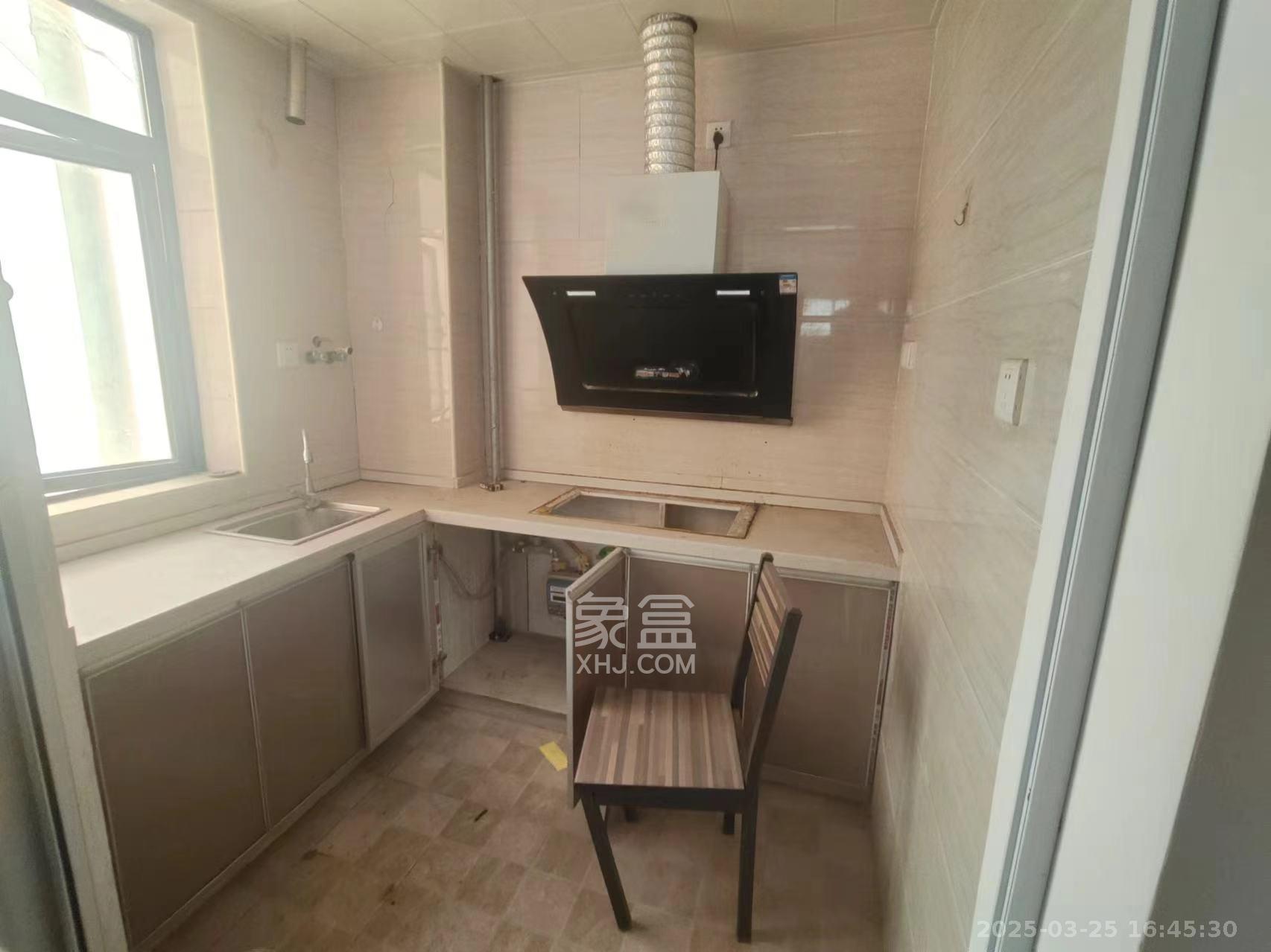 丽水熙园 2室2厅1卫 2200.0元/月 丽水熙园 2室2厅1卫 2200.0元/月室内图