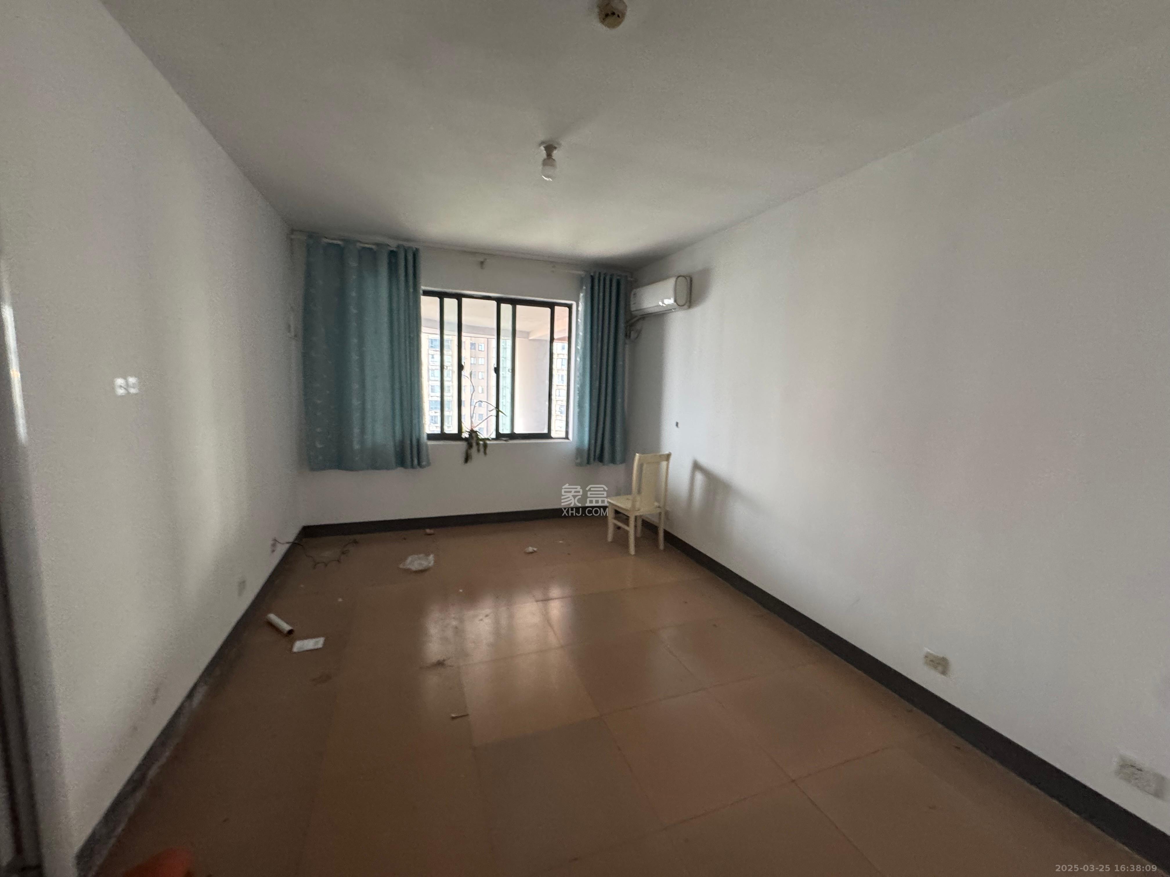 湘江世纪城湘江豪庭  1室2厅2卫    4500.0元/月 湘江世纪城湘江豪庭  1室2厅2卫    4500.0元/月室内图