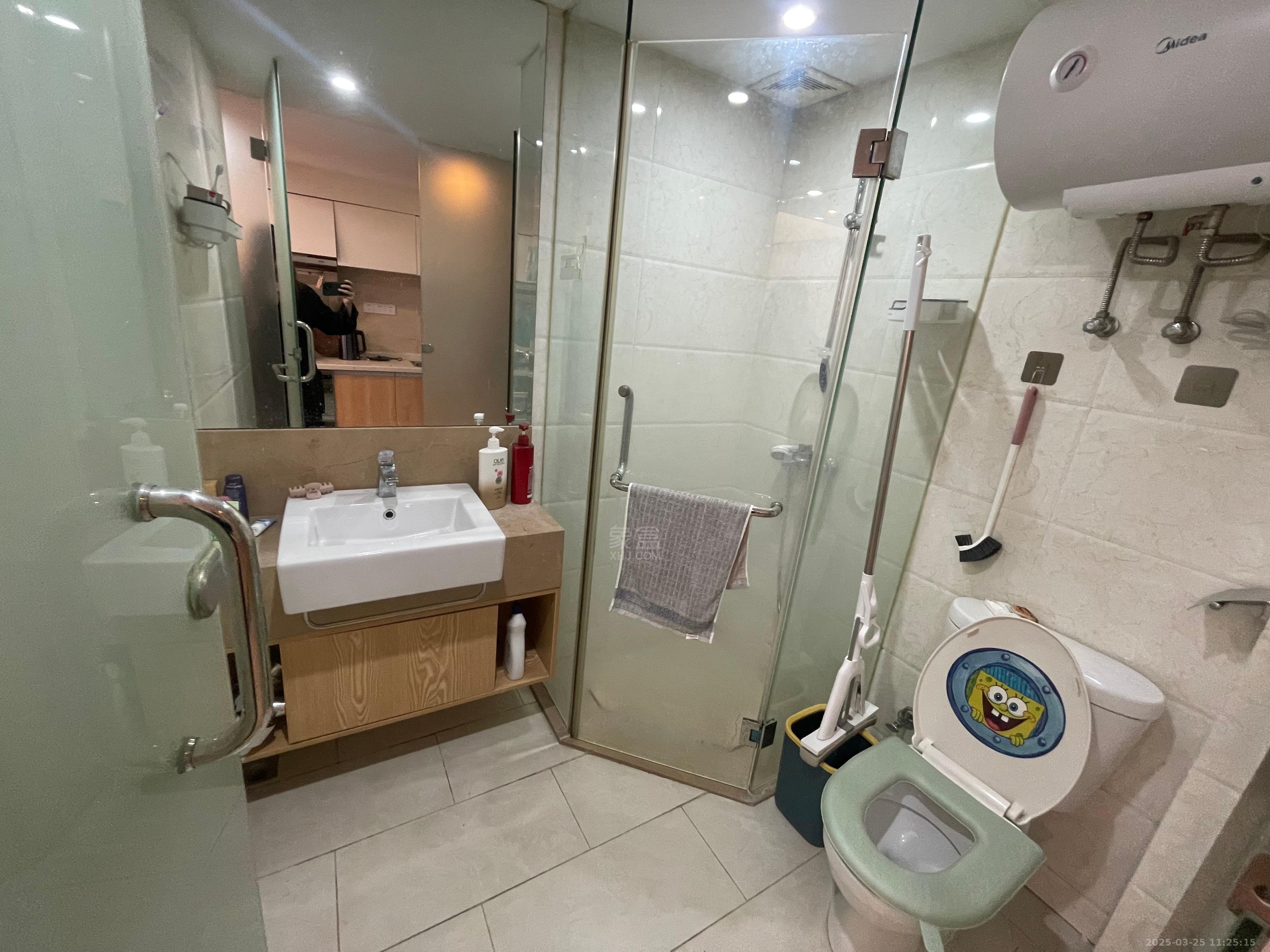 大汉希尔顿 1室0厅1卫 1300.0元/月 大汉希尔顿 1室0厅1卫 1300.0元/月室内图