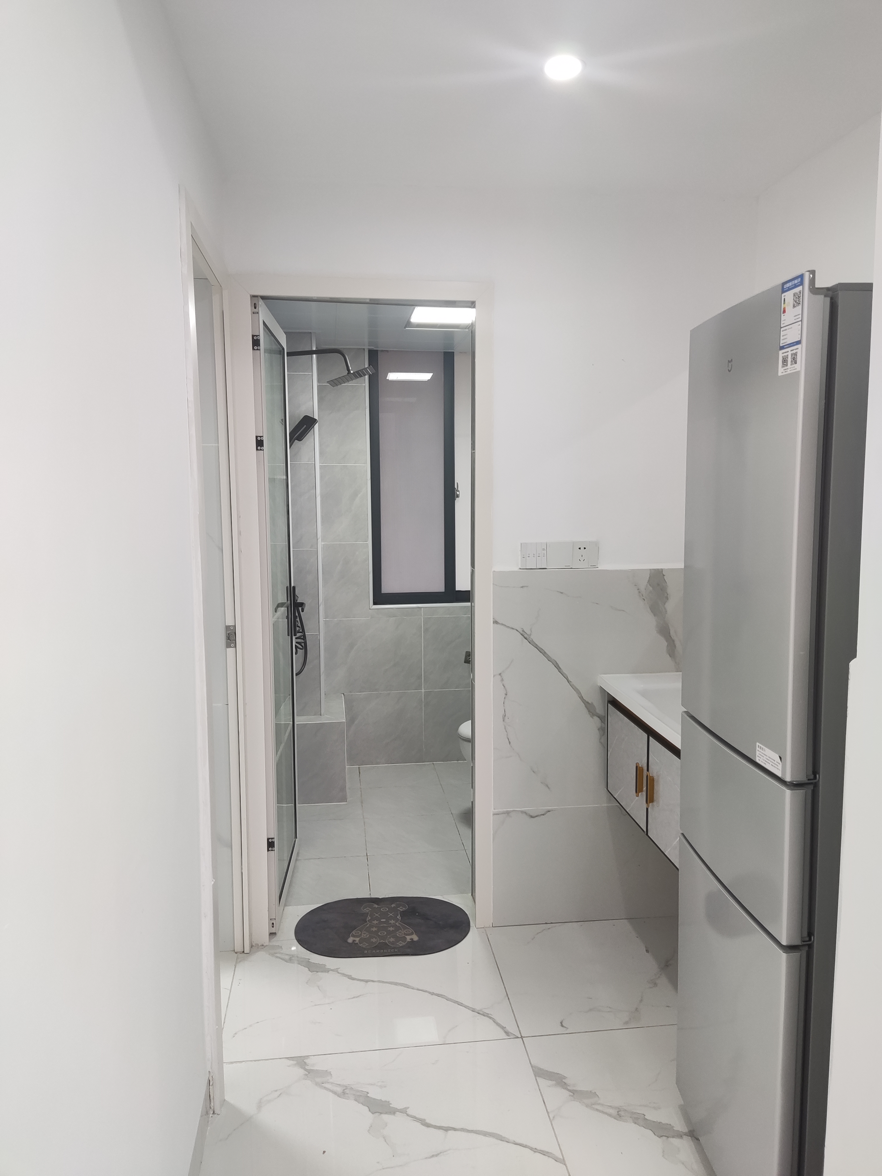 西合路(红湘段)安置房 1室0厅0卫 2000.0元/月 西合路(红湘段)安置房 1室0厅0卫 2000.0元/月室内图