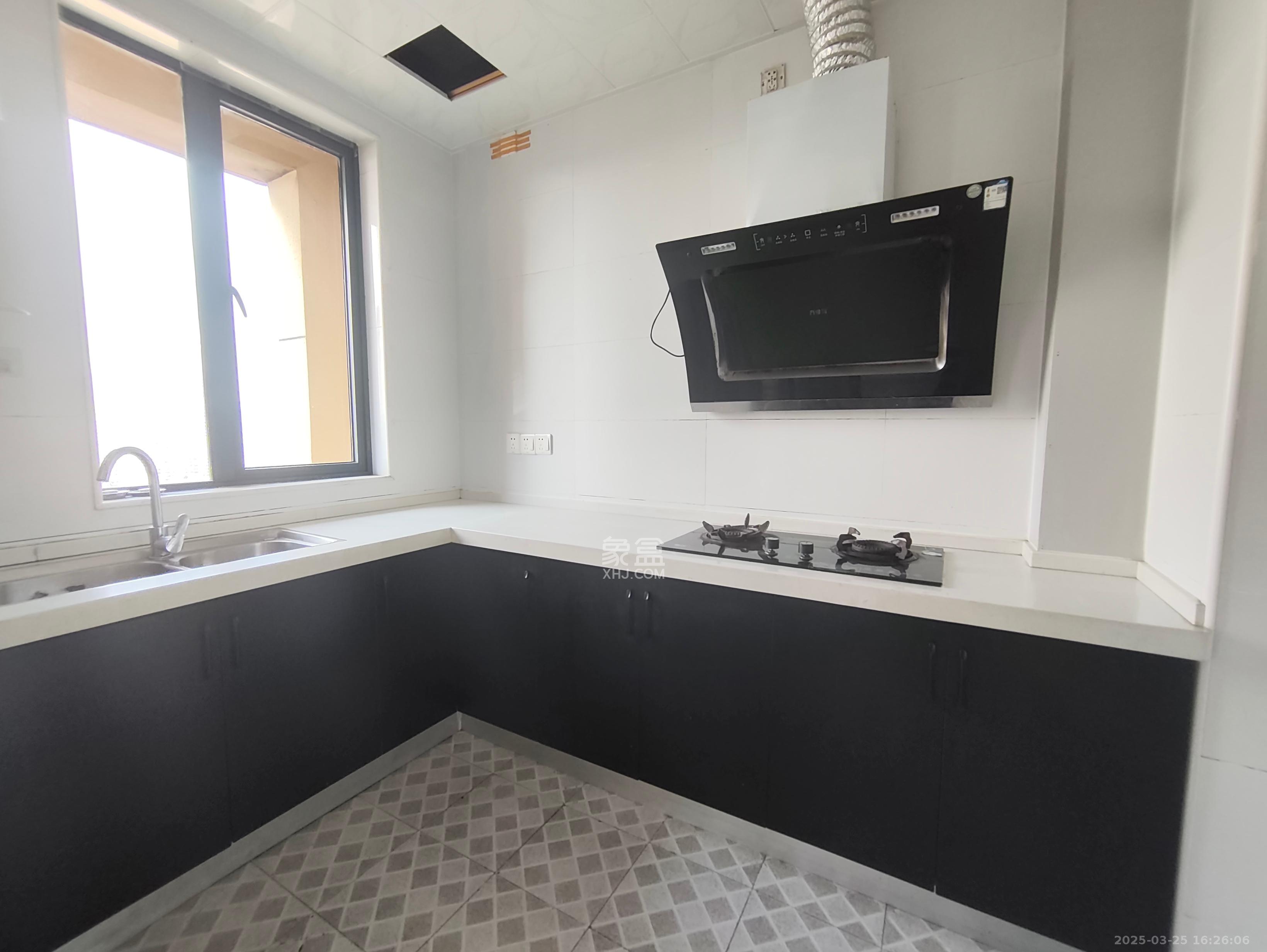 湘熙水郡(观澜海赋家园) 3室2厅2卫 2500.0元/月 湘熙水郡(观澜海赋家园) 3室2厅2卫 2500.0元/月室内图