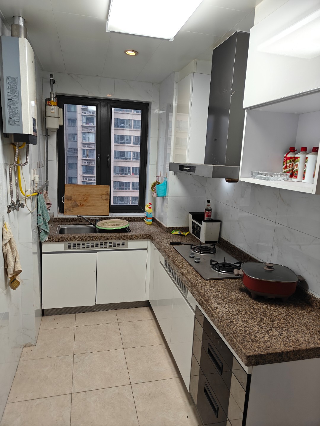 恒大华府 3室2厅2卫 2000.0元/月 恒大华府 3室2厅2卫 2000.0元/月室内图