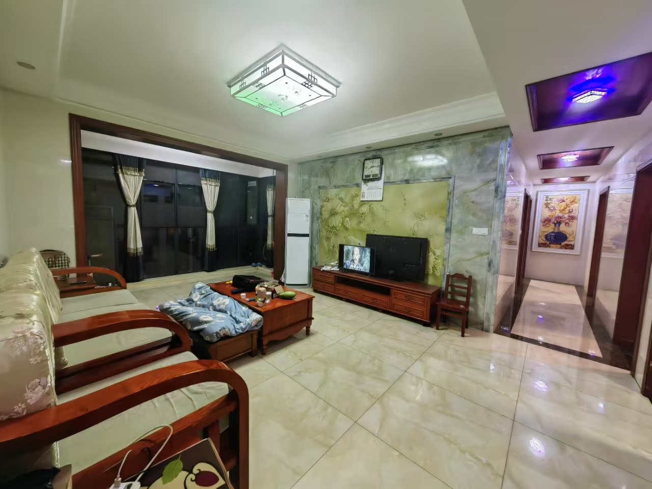 旺佳华府 4室2厅2卫 2800.0元/月 旺佳华府 4室2厅2卫 2800.0元/月室内图