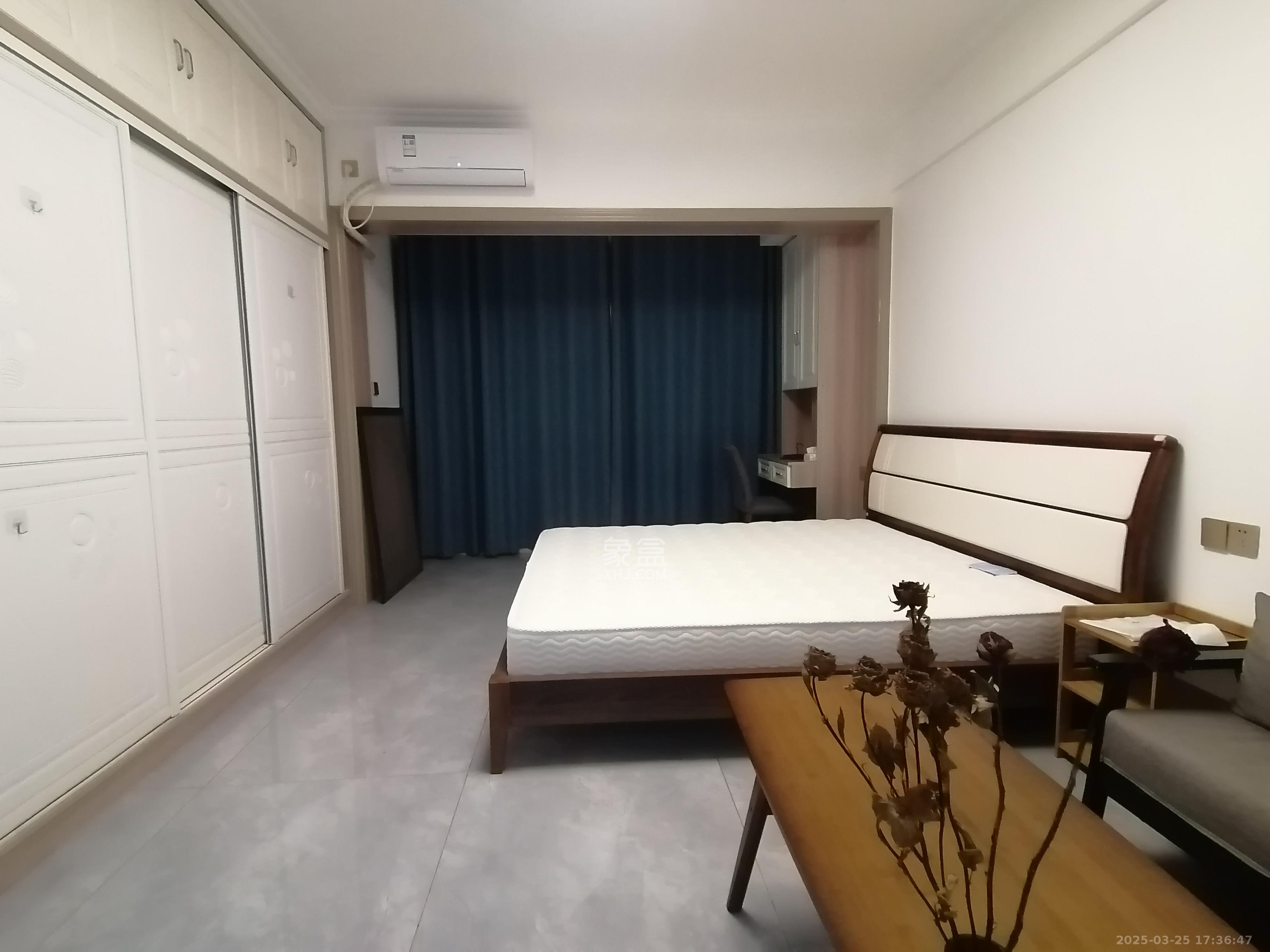 江山帝景哈佛 1室1厅1卫 1300.0元/月 江山帝景哈佛 1室1厅1卫 1300.0元/月室内图