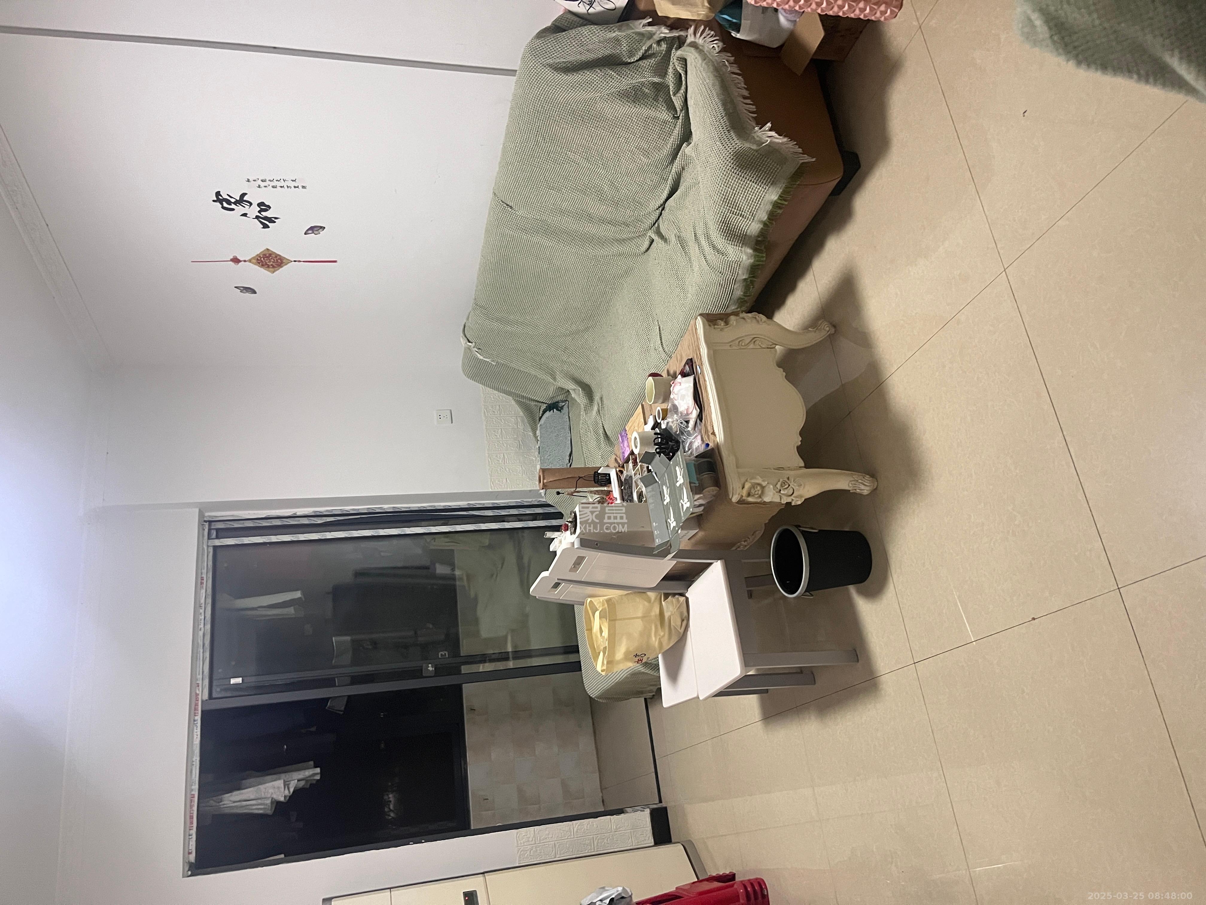 月亮湾草莓街区一、二期  3室2厅1卫   1900.00元/月
