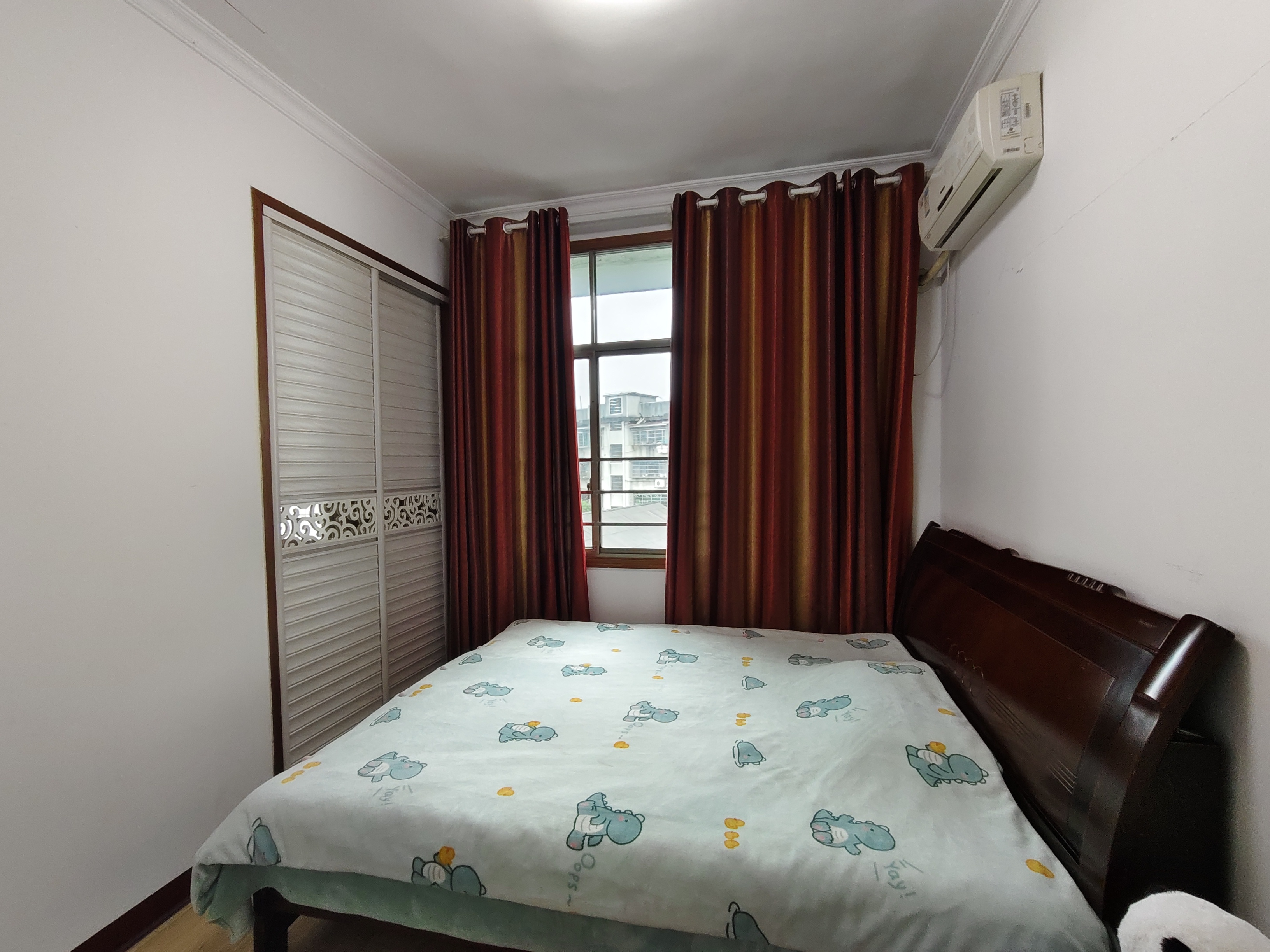 电力安置小区  3室2厅1卫    38.8万 电力安置小区  3室2厅1卫    38.8万客厅