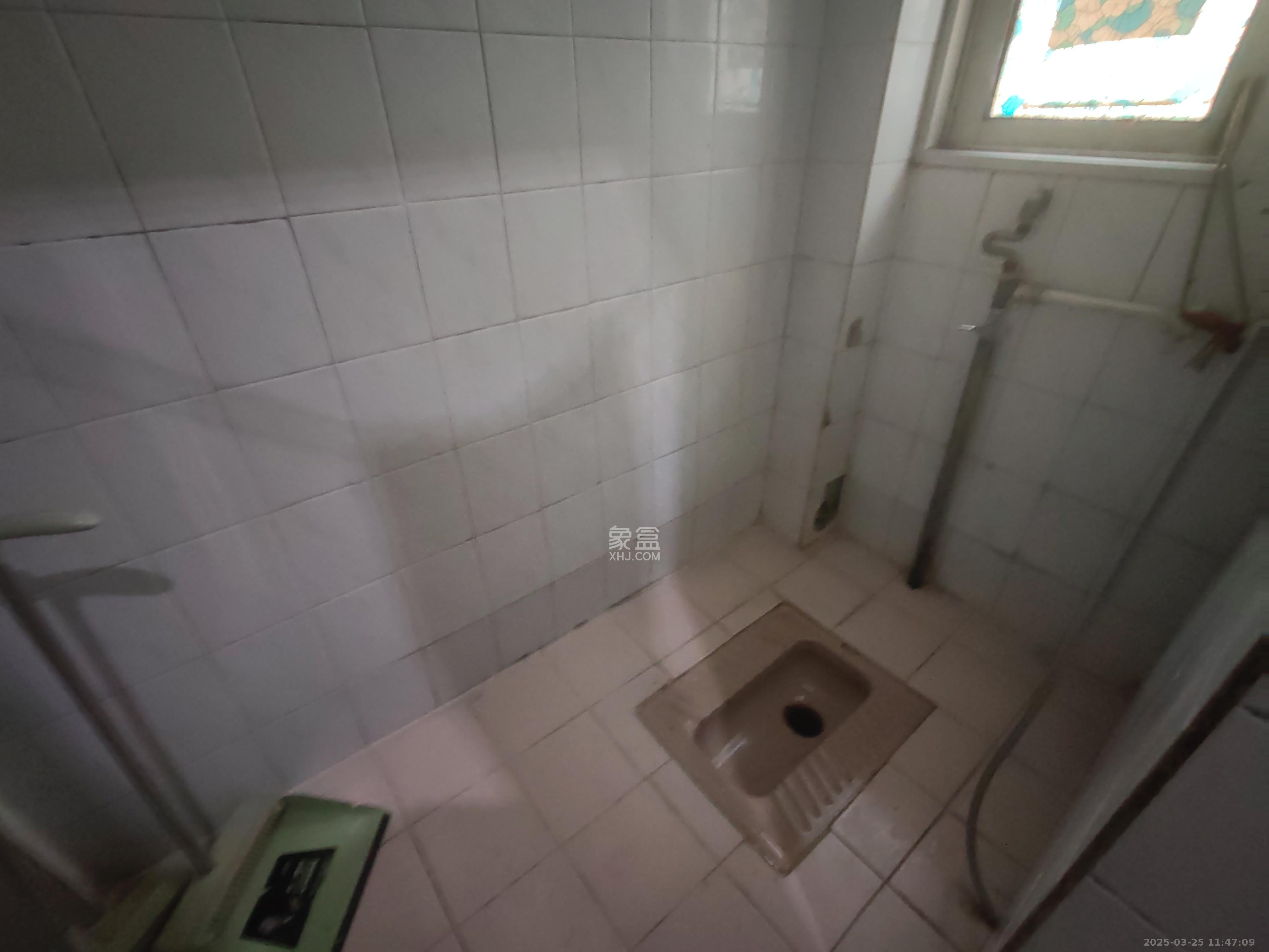 工农桥社区白马公寓(白马庙巷) 2室1厅1卫 1600.0元/月 工农桥社区白马公寓(白马庙巷) 2室1厅1卫 1600.0元/月室内图