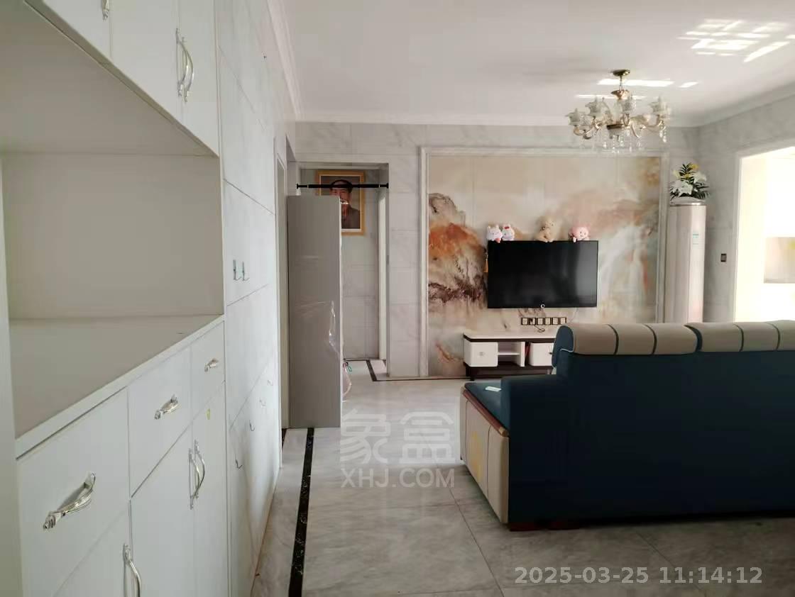 凿石凤凰苑 3室2厅1卫 1600.0元/月 凿石凤凰苑 3室2厅1卫 1600.0元/月室内图