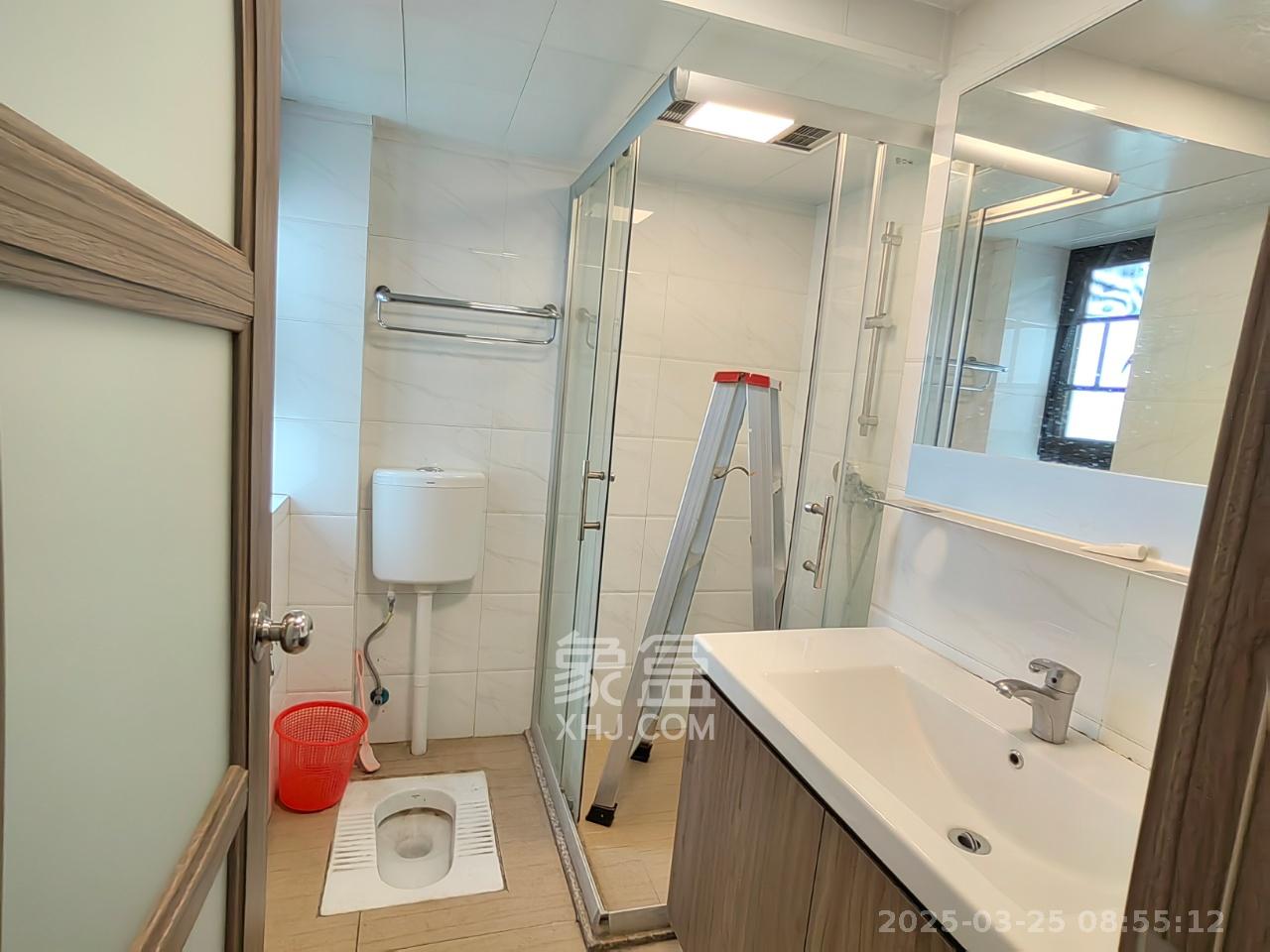 碧桂园公园壹号(凯怡茗苑) 3室2厅1卫 1600.0元/月 碧桂园公园壹号(凯怡茗苑) 3室2厅1卫 1600.0元/月室内图