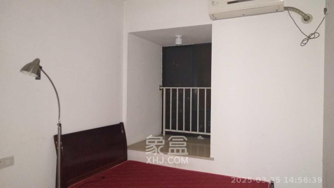 保利麓谷林语A区  1室2厅1卫   850.00元/月室内图