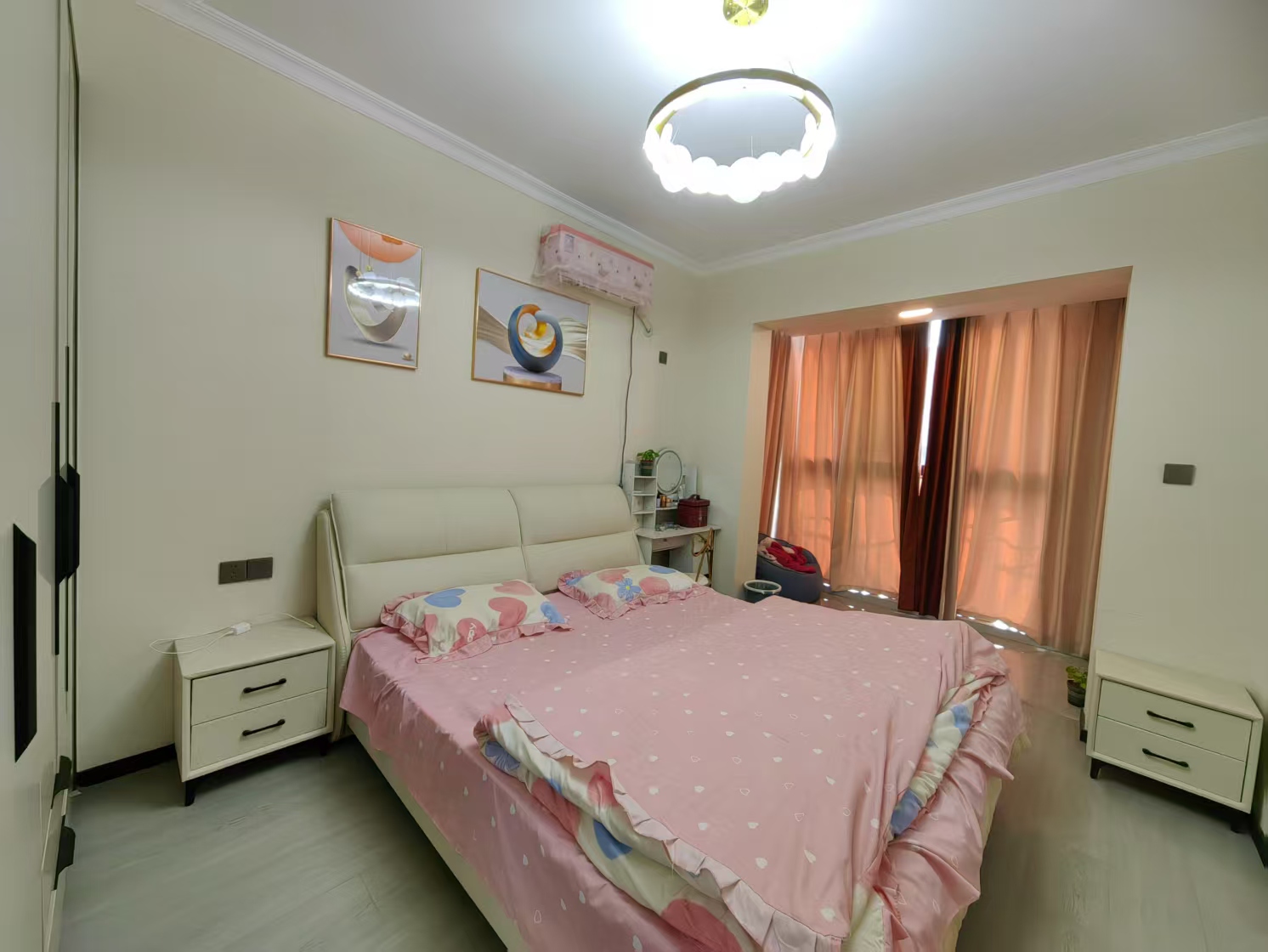 银海御苑 2室2厅1卫 44.8万 银海御苑 2室2厅1卫 44.8万室内图