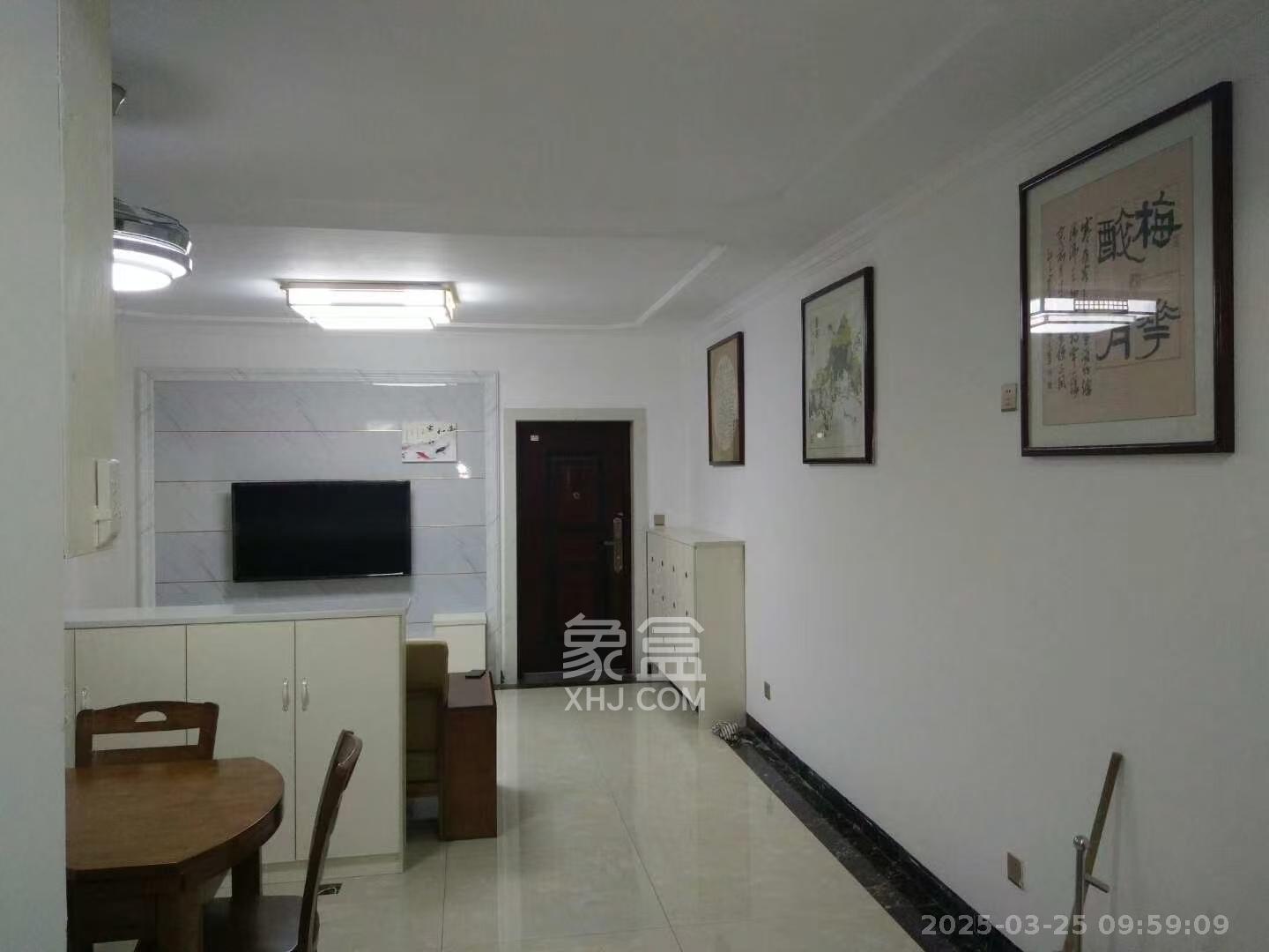 和润园一、二期 3室2厅1卫 2000.0元/月 和润园一、二期 3室2厅1卫 2000.0元/月室内图