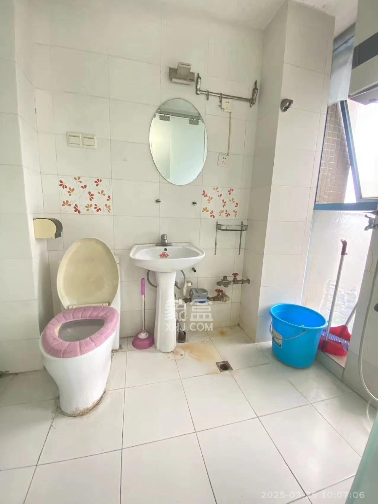 东一国际  1室1厅1卫    1800.0元/月 东一国际  1室1厅1卫    1800.0元/月室内图